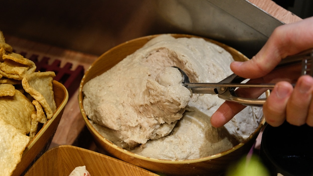 【狂一鍋中和永貞店】 幾乎零負評的台式火鍋 中午及宵夜限定299&339的超值體驗價!必點燒酒烏骨雞蛤蜊鍋 - 第10張圖