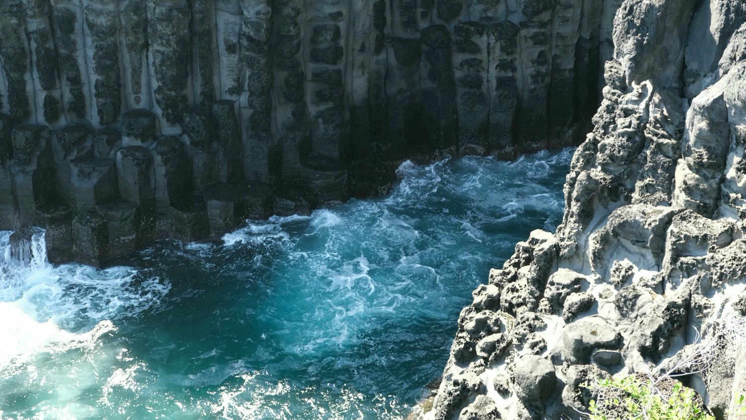 【大浦柱狀節理帶】濟州島西歸浦奇特自然景點/壯闊景緻及蔚藍海景熱門必拍! - 第13張圖