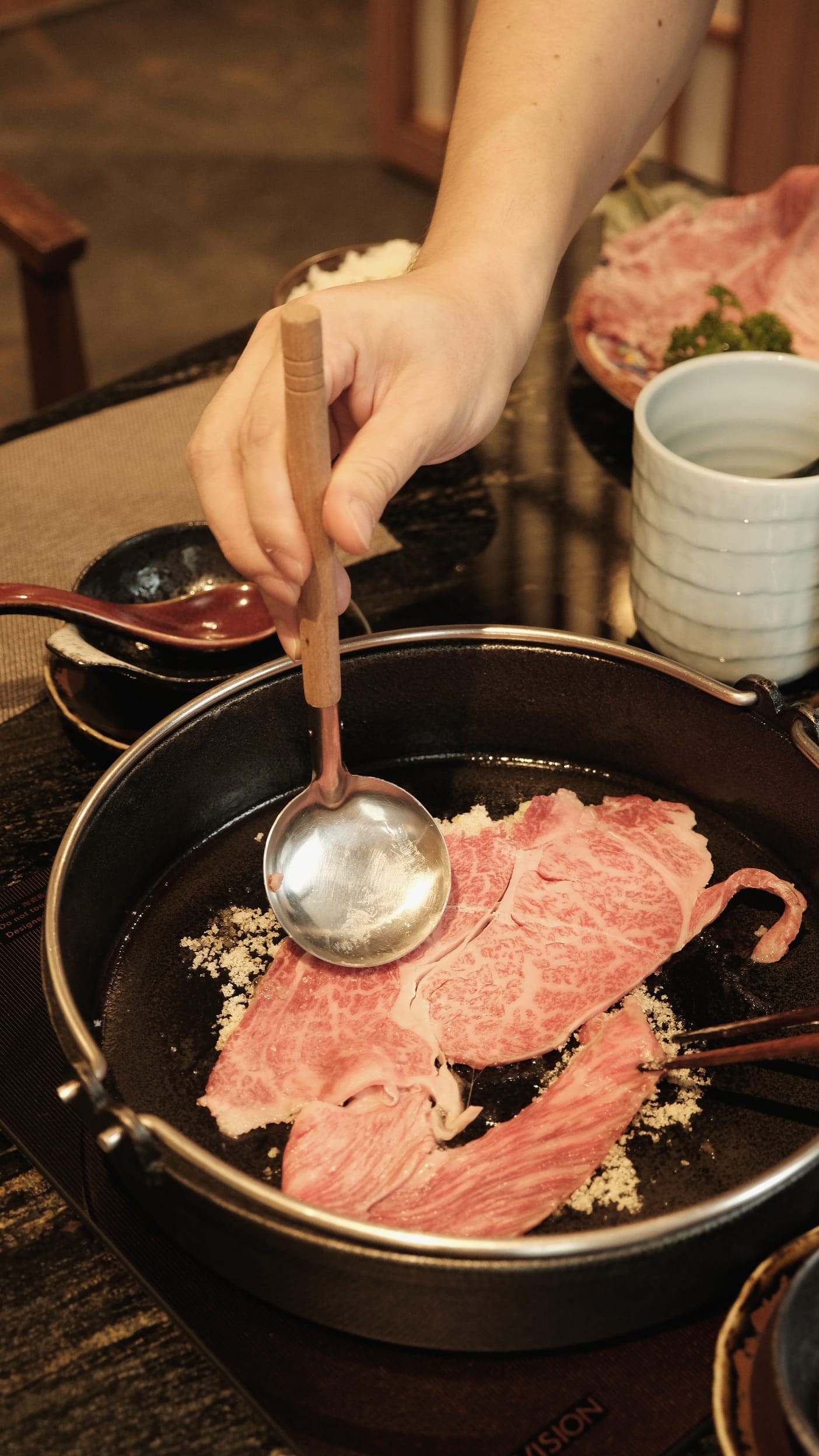 橋山.壽喜燒 大安區日式和牛火鍋/二本松高檔壽喜燒,桌邊專人服務、傳統關西壽喜燒 - 第17張圖