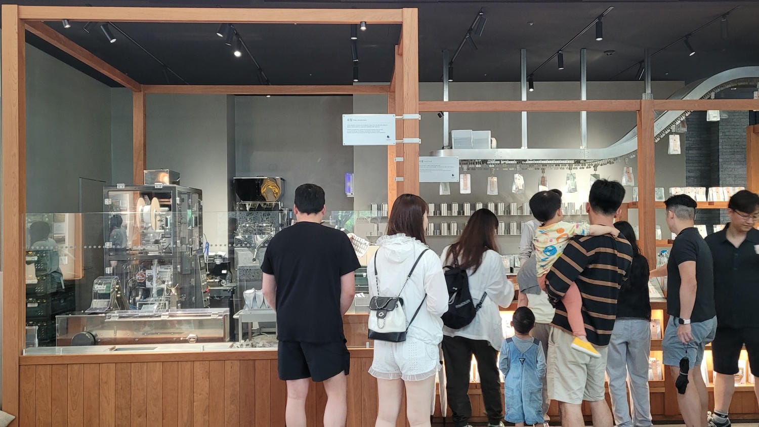 濟州島OSULLOC 雪綠茶博物館吃茶甜點看茶園,還有Innisfree 濟州小屋可以逛! - 第3張圖