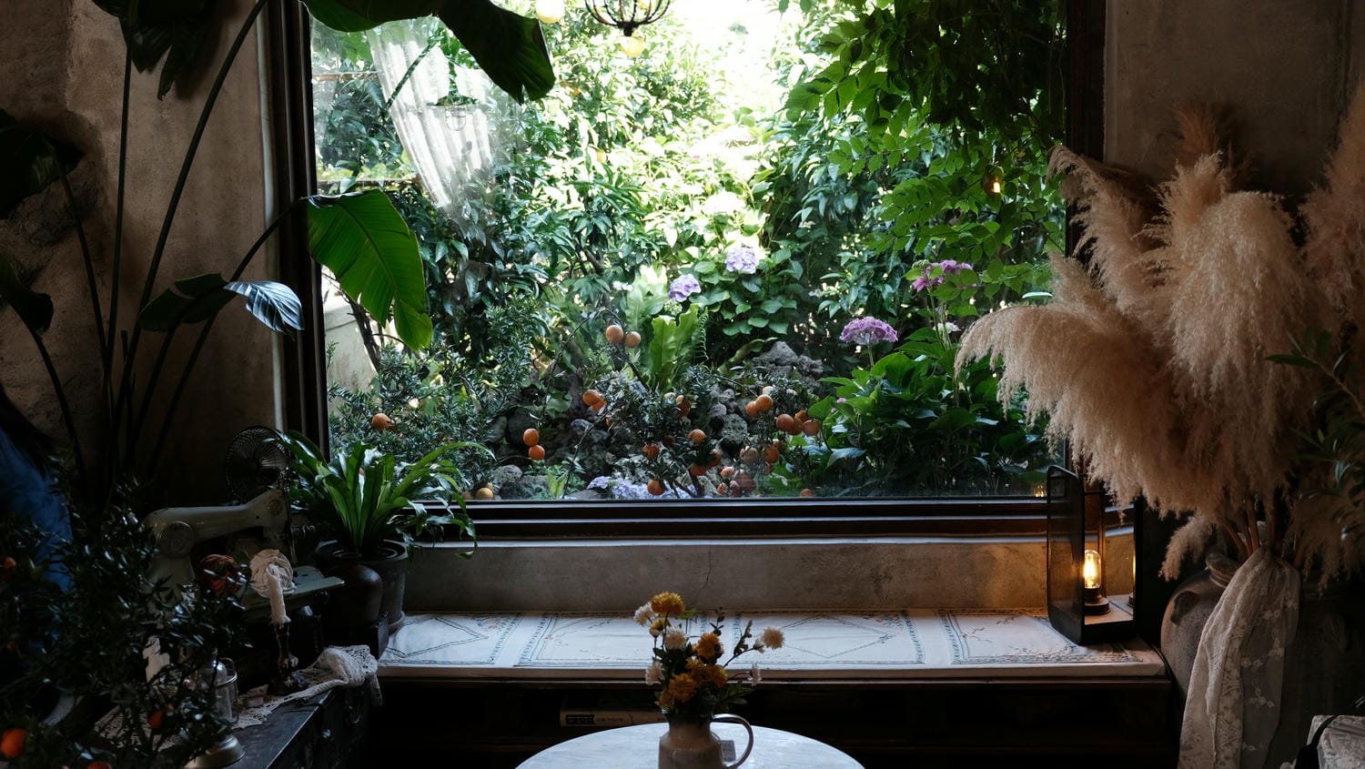 濟州島橘子咖啡廳 귤꽃다락(Cafe gyulkkot darak)西歸浦橘子園、繡球花的歐風鄉村咖啡廳推薦 - 第10張圖