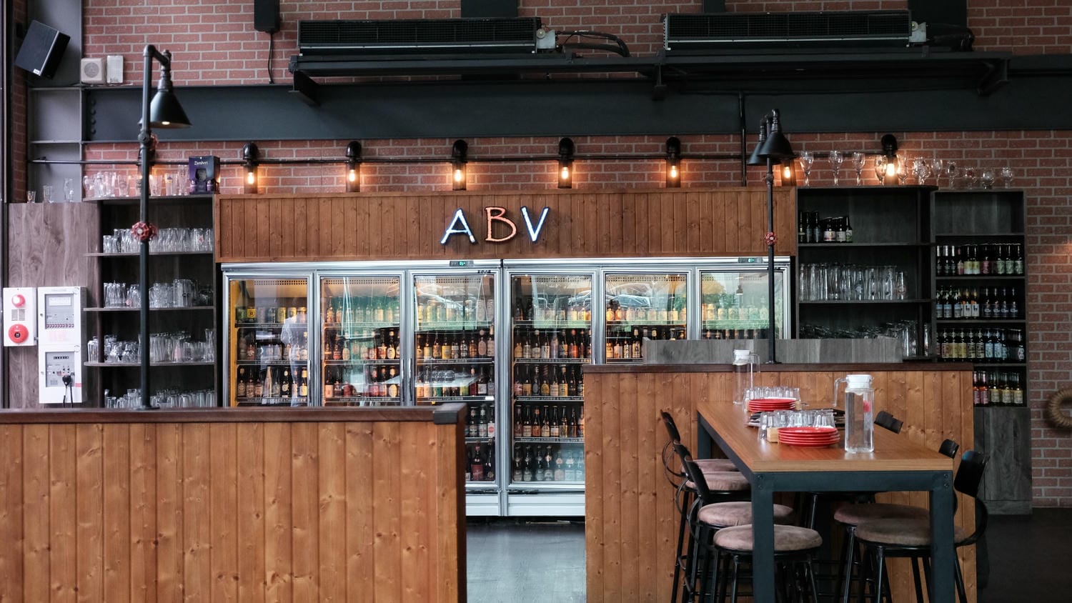 ABV Bar & Kitchen 地中海餐酒館林口店/聚餐活動包場 300款精釀啤酒及多國異國料理! - 第2張圖