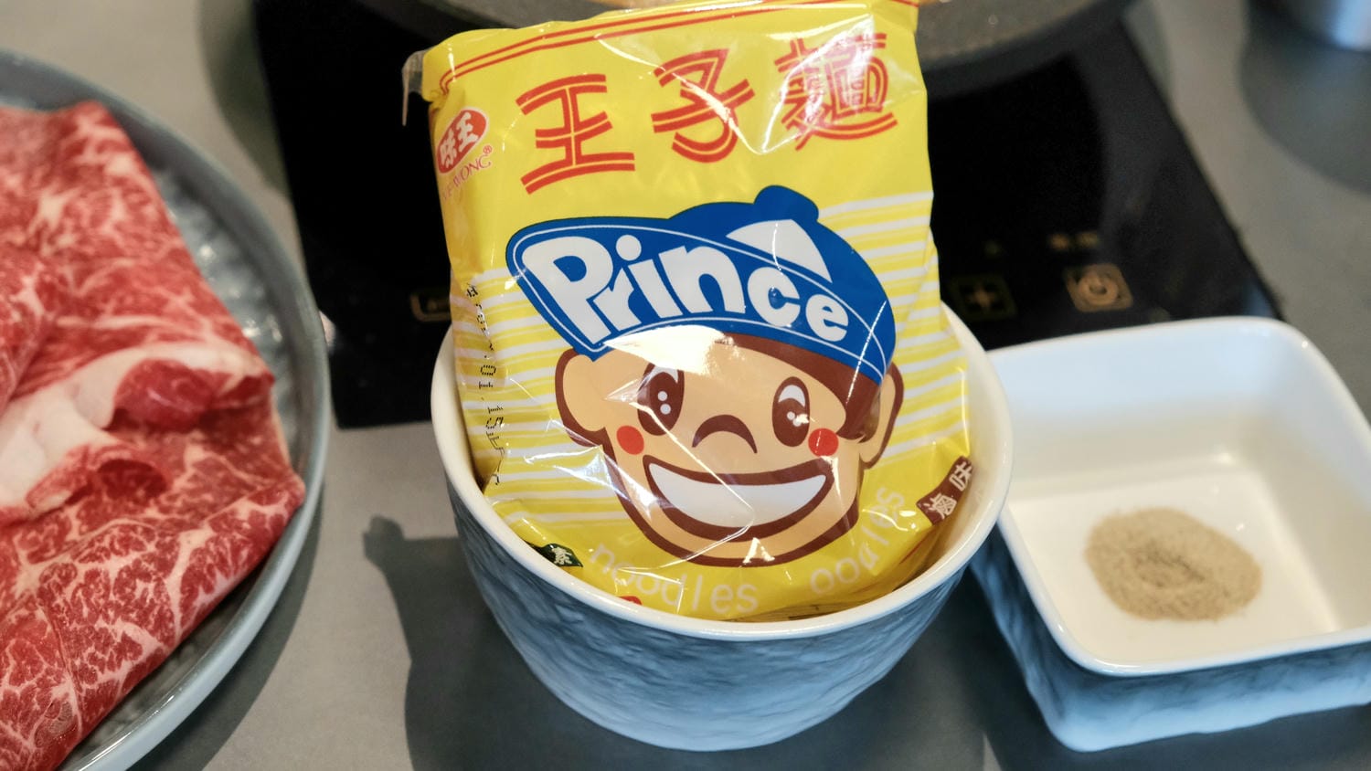 阿米石頭火鍋 台中北屯吃爆香石頭火鍋!泰國冰品、飲料時蔬火鍋料吃到飽 - 第21張圖