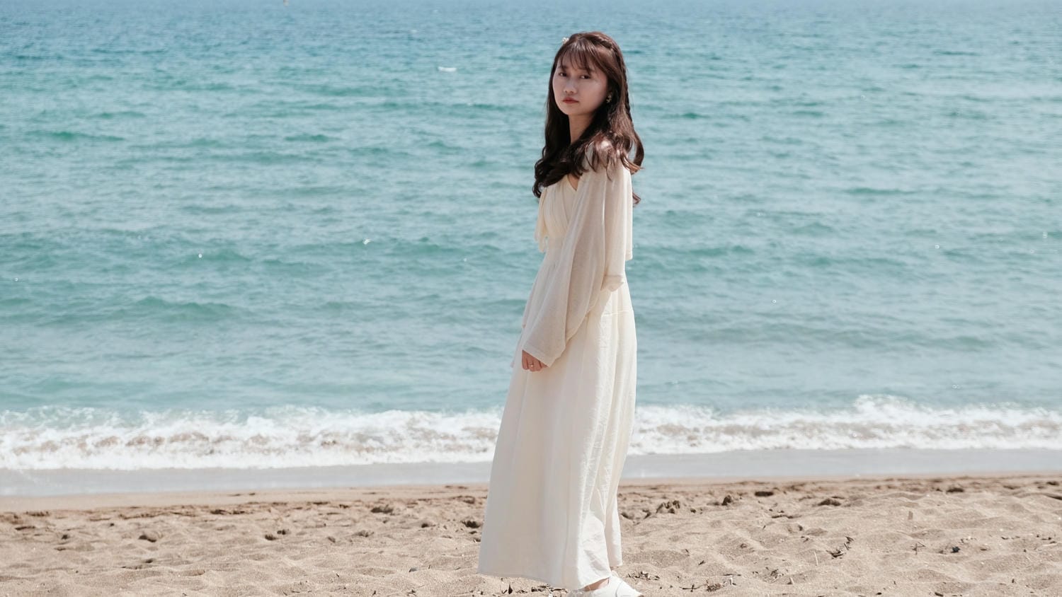 中文海水浴場 濟州島西歸浦中文觀光園區夏季必訪,砂子還有黑白紅灰等顏色 - 第9張圖