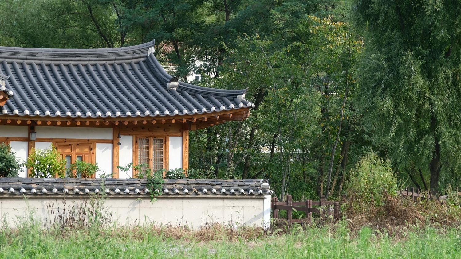 【恩平韓屋村】首爾現代韓屋.北漢山自然環境融為一體的韓式建築 - 第8張圖