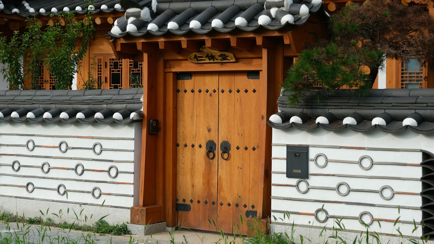 【恩平韓屋村】首爾現代韓屋.北漢山自然環境融為一體的韓式建築 - 第9張圖