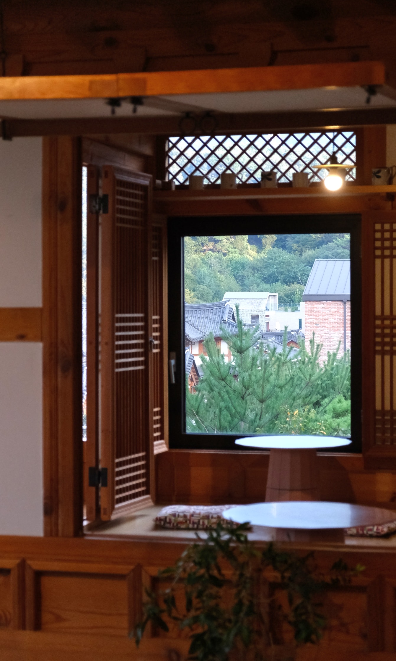 【一人一杯/1인1잔】恩平韓屋咖啡廳.超讚視野窗邊看北漢山美景(內有菜單.交通方式) - 第8張圖