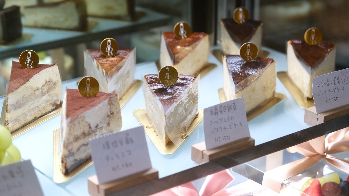 【新店蛋糕】可可華克 吃三種起司吃製作的巴斯克三重奏.水果戚風蛋糕/可內用/生日蛋糕預訂 - 第3張圖