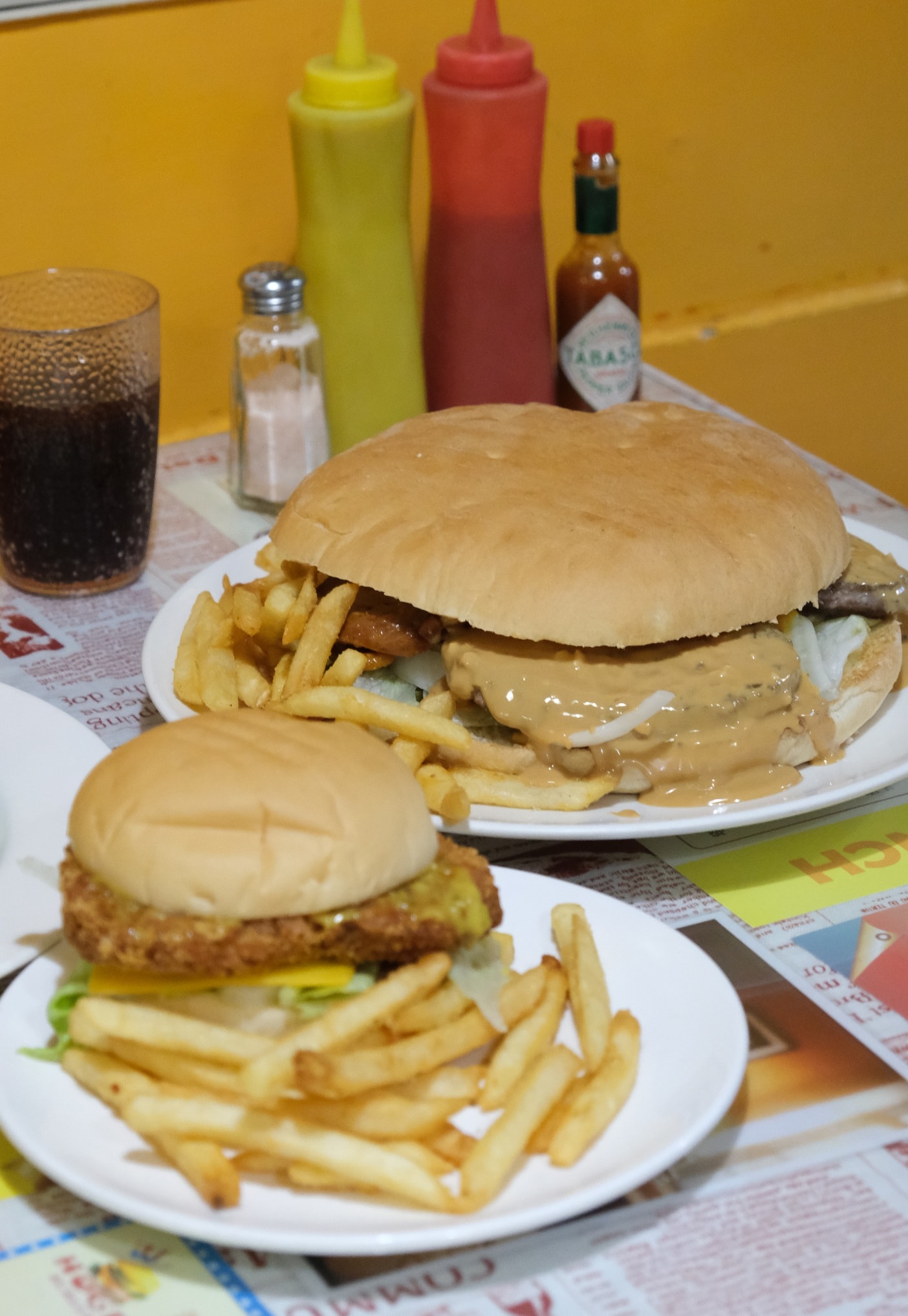 【Huge Burger】士林夜市美式巨無霸漢堡!還有多汁牛排、下午茶,士林聚餐包場推薦 - 第11張圖