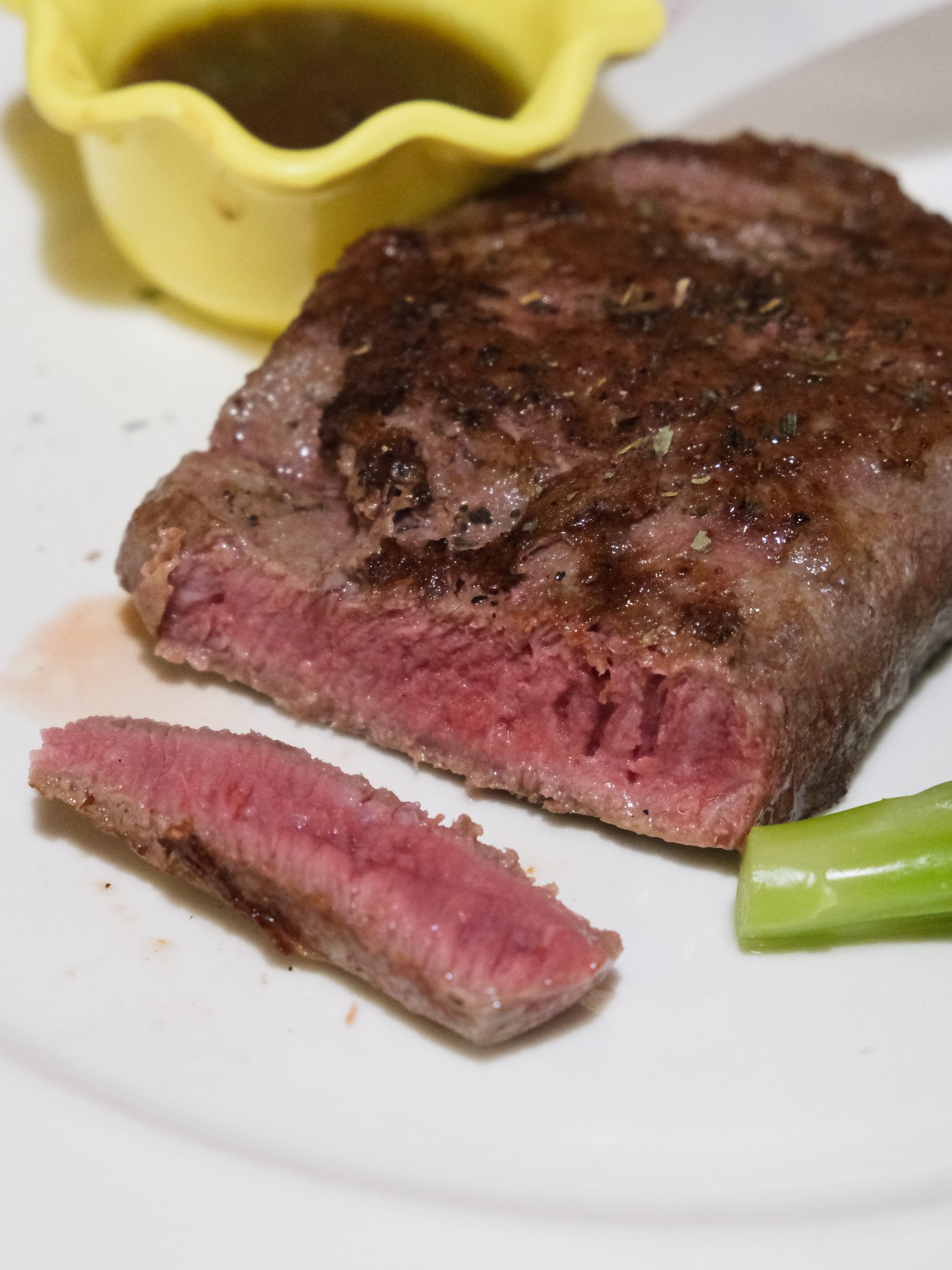【Huge Burger】士林夜市美式巨無霸漢堡!還有多汁牛排、下午茶,士林聚餐包場推薦 - 第18張圖