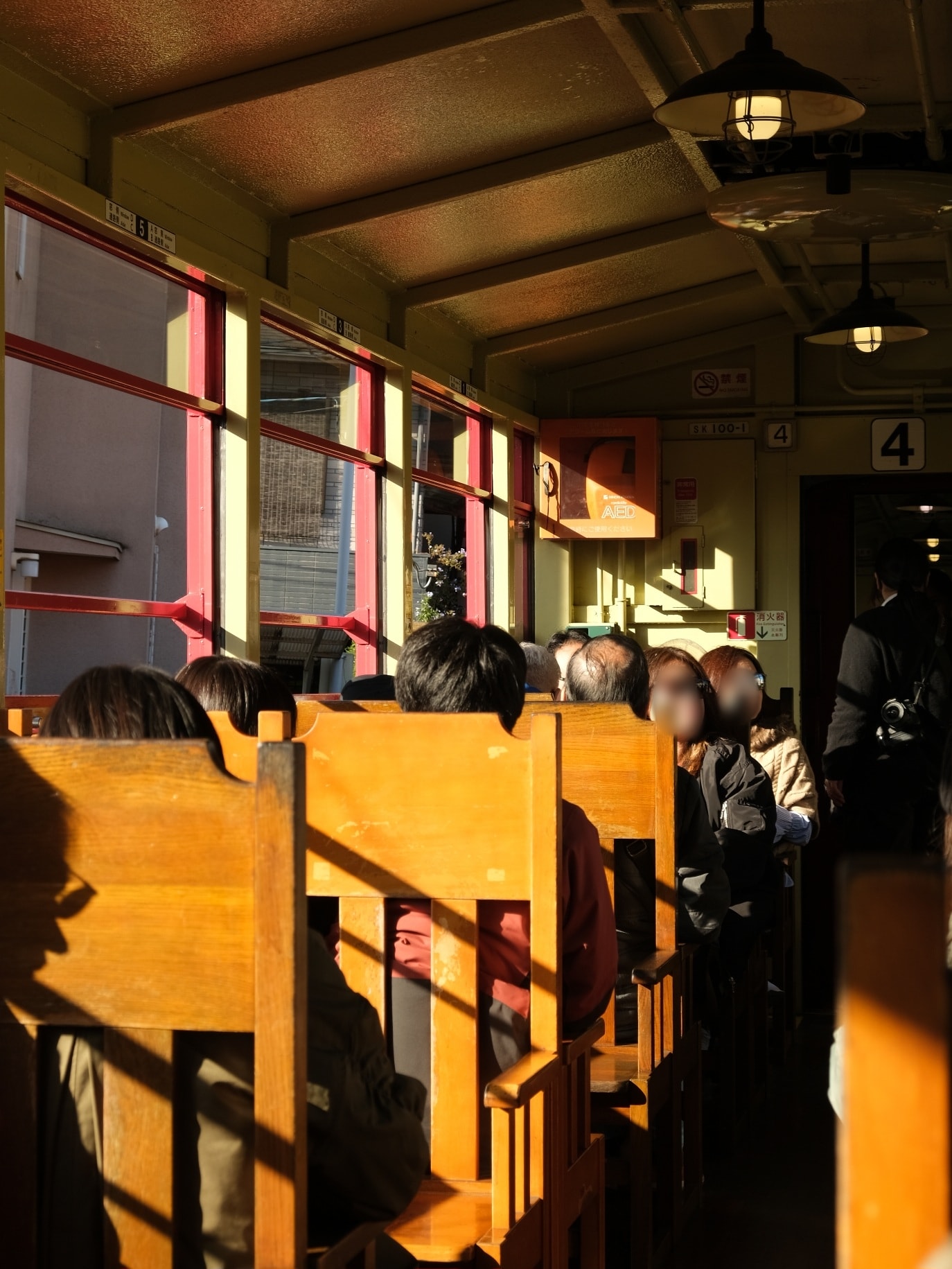 【京都嵐山小火車】櫻花、楓葉季必搭人氣觀光列車!訂票預約教學、座位、交通攻略一篇搞定 - 第16張圖