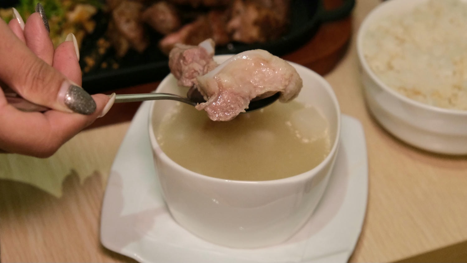 Ruo.t teppanyaki鐵板料理-台中北區鐵板x碳烤西式合菜料理,雙人套餐精緻又豐盛! - 第25張圖