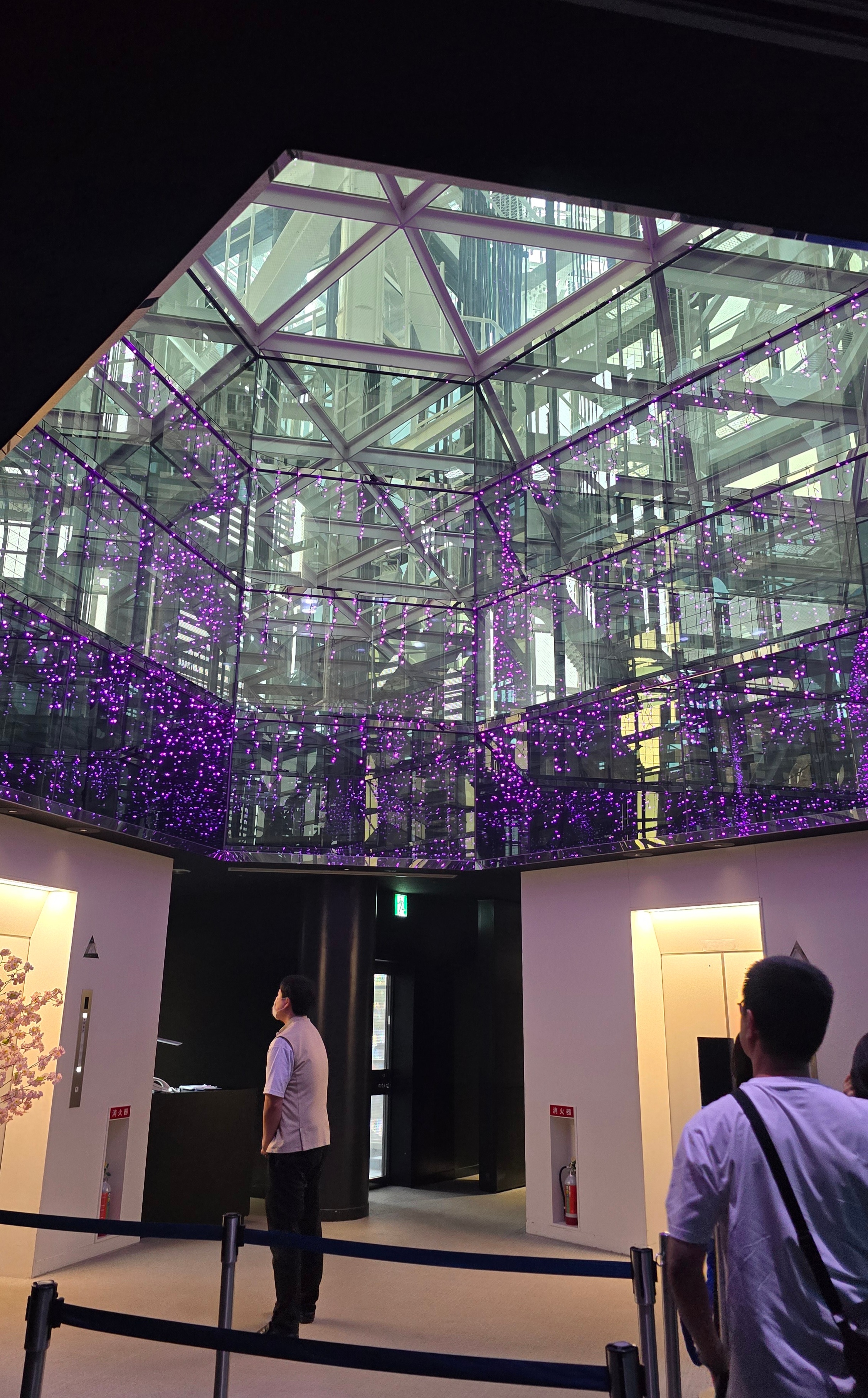 福岡塔 電梯大廳