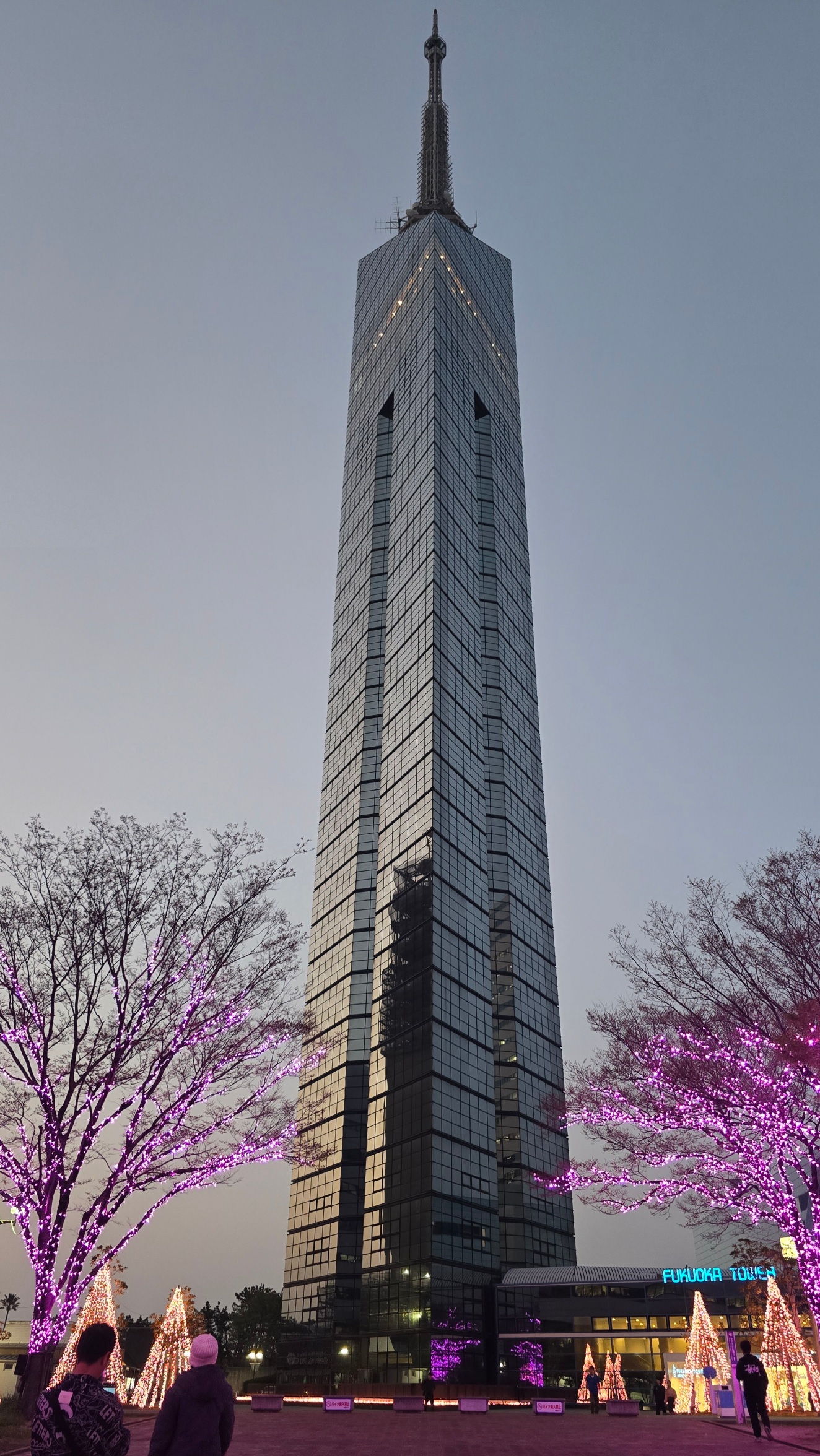 福岡塔塔身