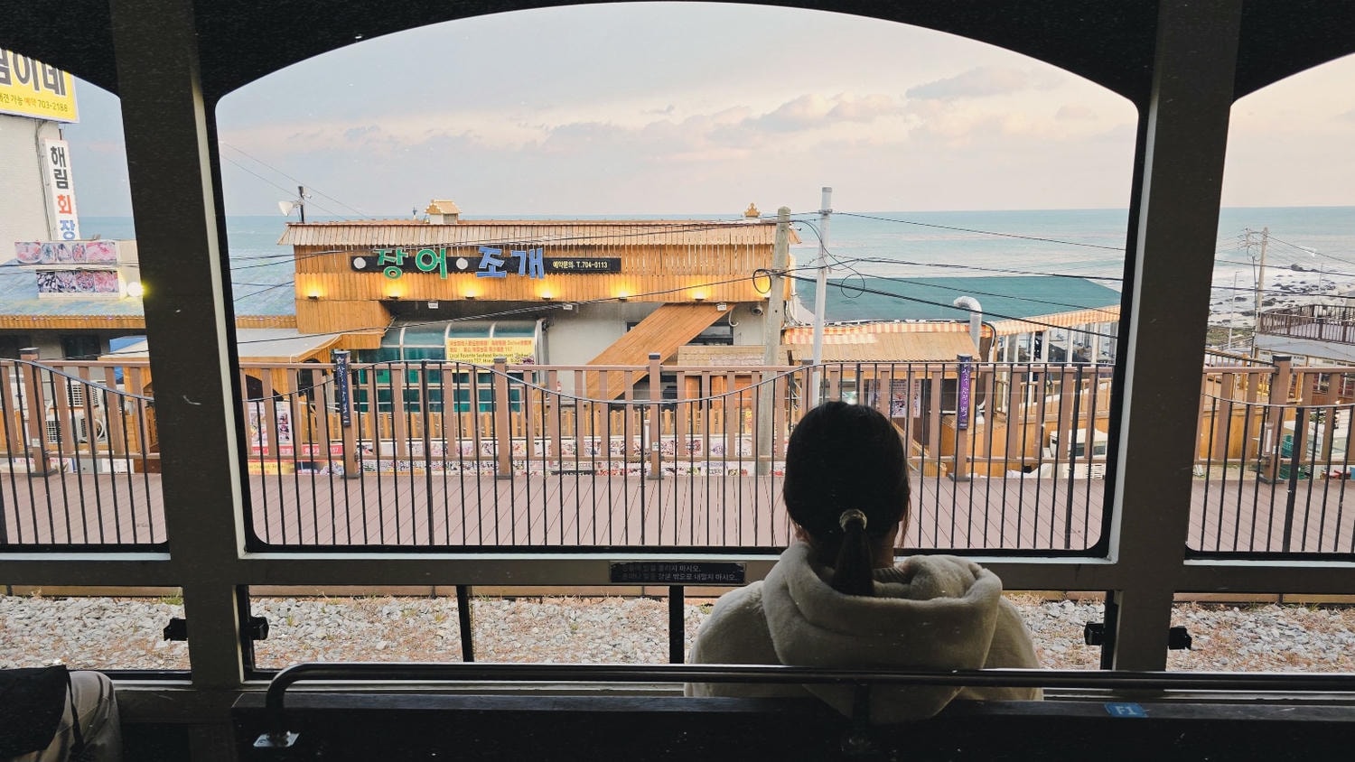 青沙浦怎麼玩?青沙浦必做的7件事!景點地圖、交通、美食攻略 - 第17張圖 搭海岸列車