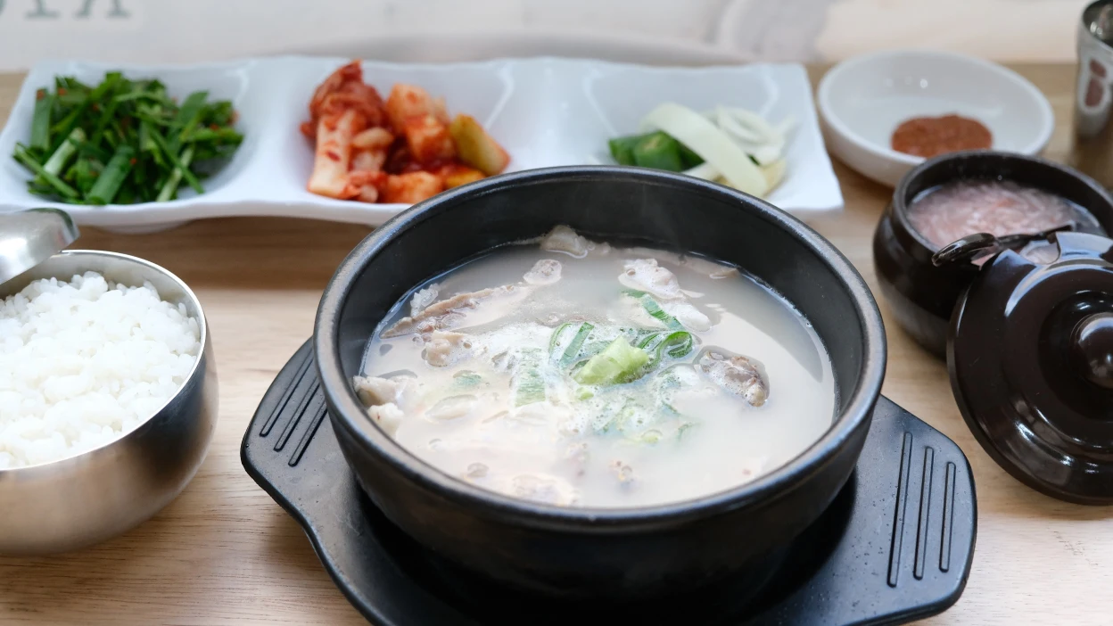 【影島美食】밀양돼지국밥豬肉湯飯推薦，湯鮮味美在地好味道！（原邦加豬肉湯）