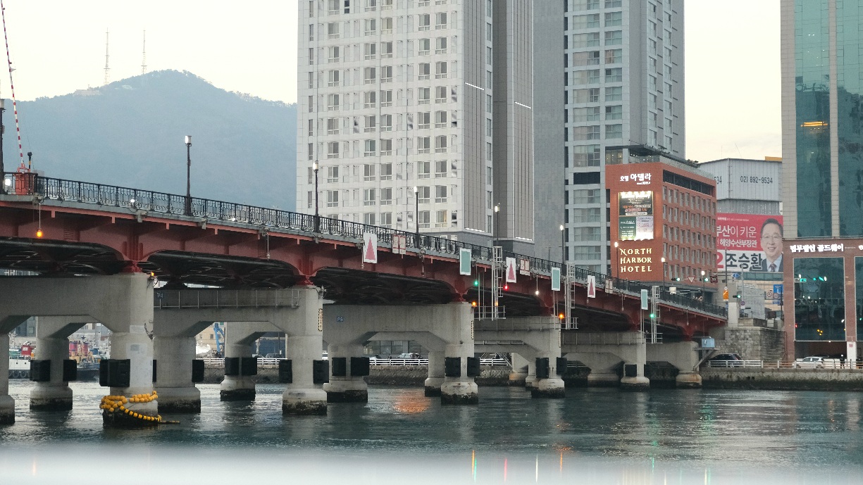 【釜山影島大橋】2025開橋時間.交通.海鷗拍照點建議/星期六看「開橋秀及九隻海鷗」 - 第14張圖