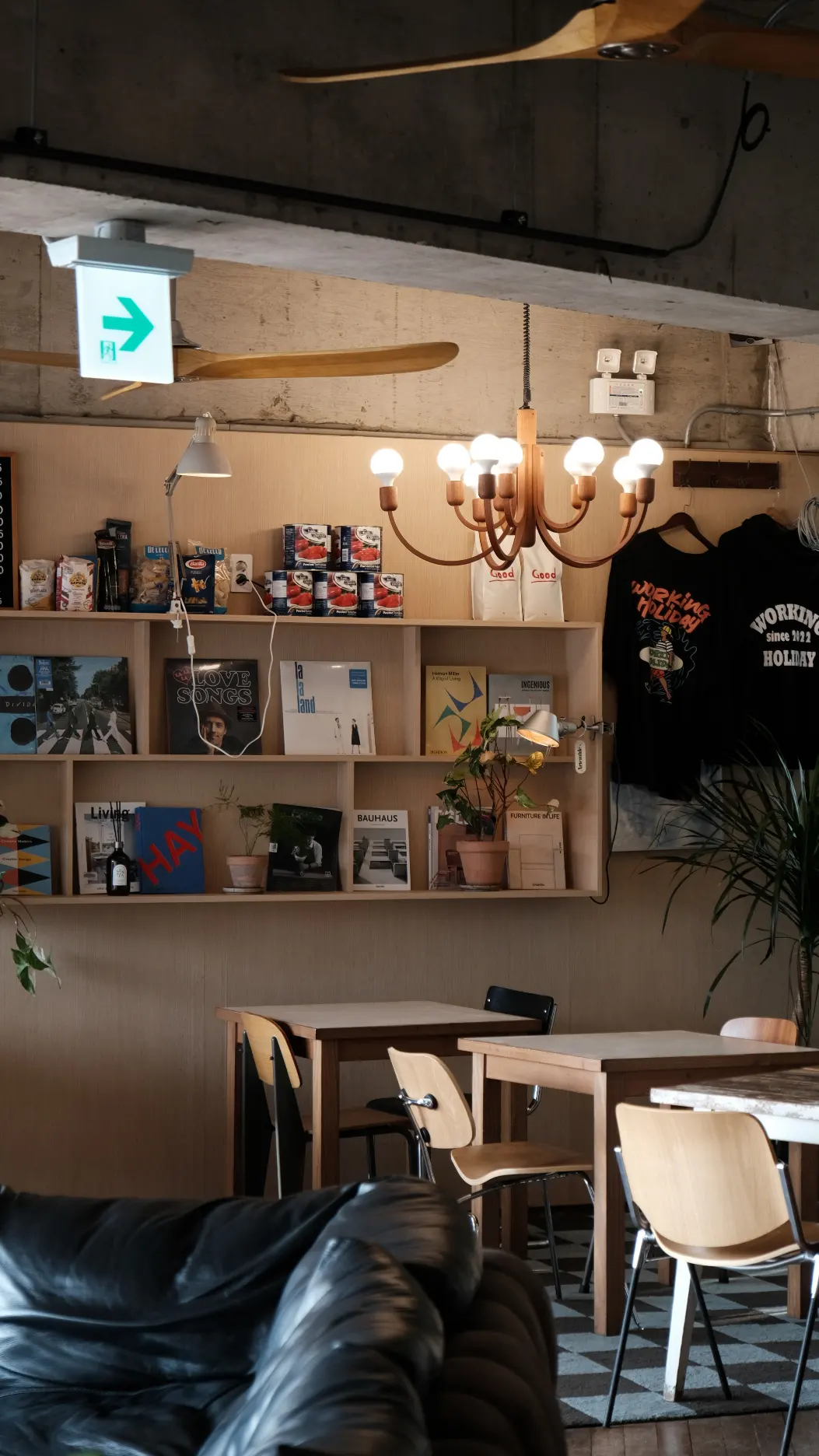 【Working Holiday】釜山廣安里早午餐海景咖啡廳吃人氣班尼迪克蛋/菜單+訂位 - 第11張圖 Working Holiday釜山廣安咖啡廳環境