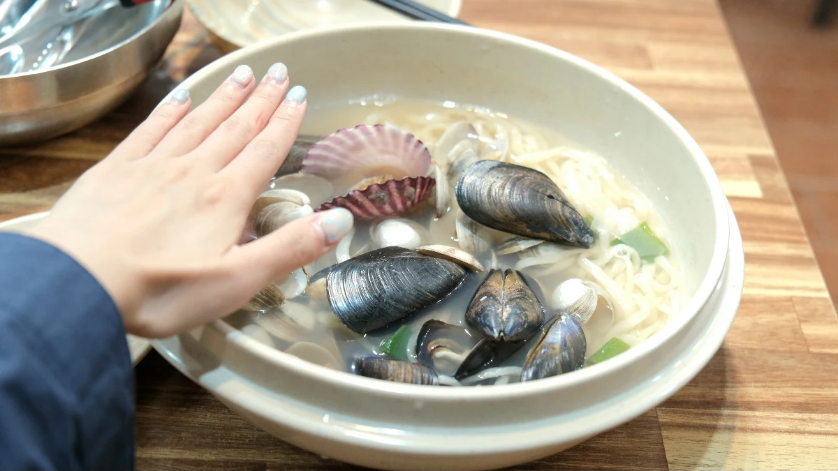 海雲台31公分刀削麵 超大碗公