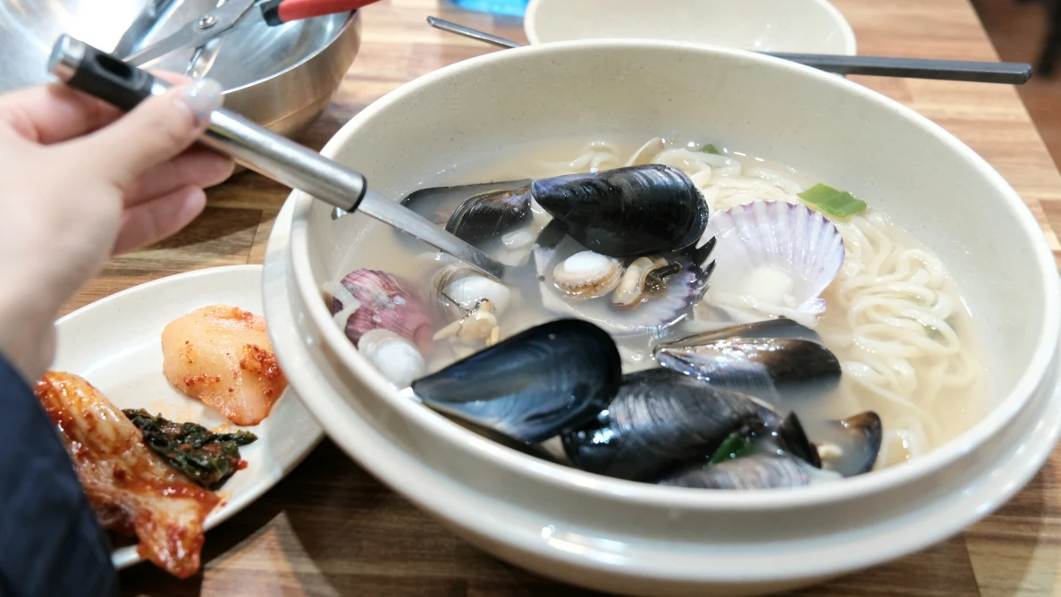 海雲台31公分刀削麵 貝類