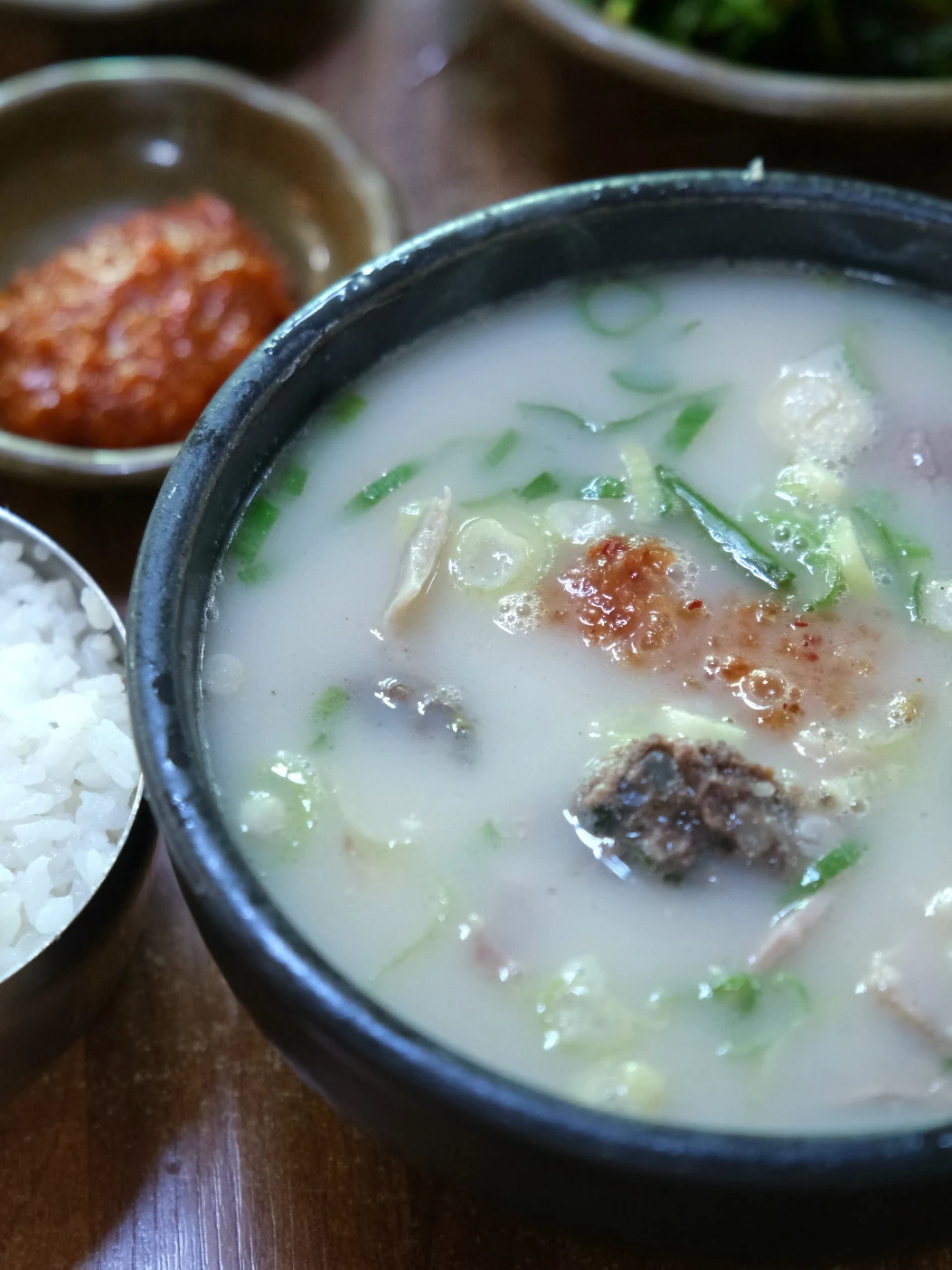 【永珍豬肉湯飯영진돼지국밥】釜山當地人愛的湯飯推薦含菜單,DAY6晟鎮從小吃到大的好味道! - 第7張圖