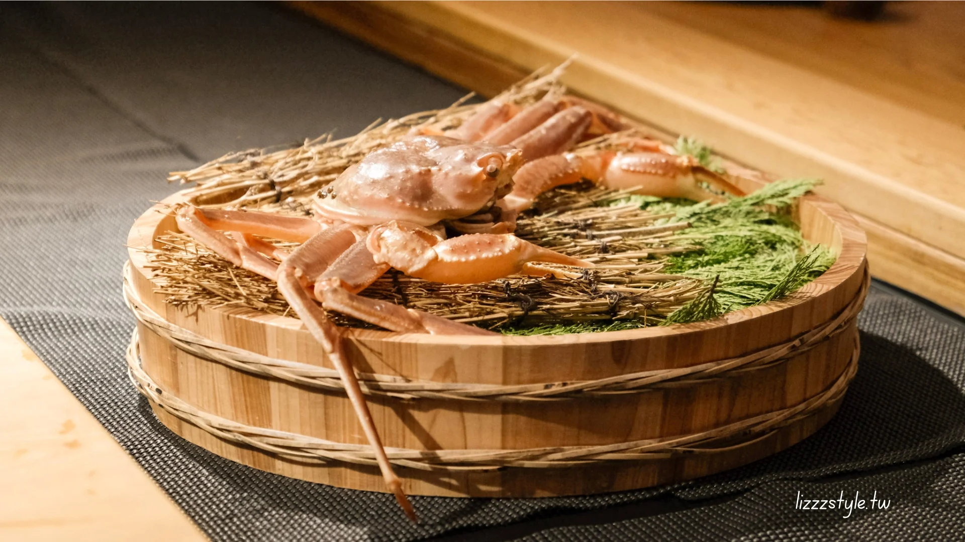 板前現殺活體松葉蟹