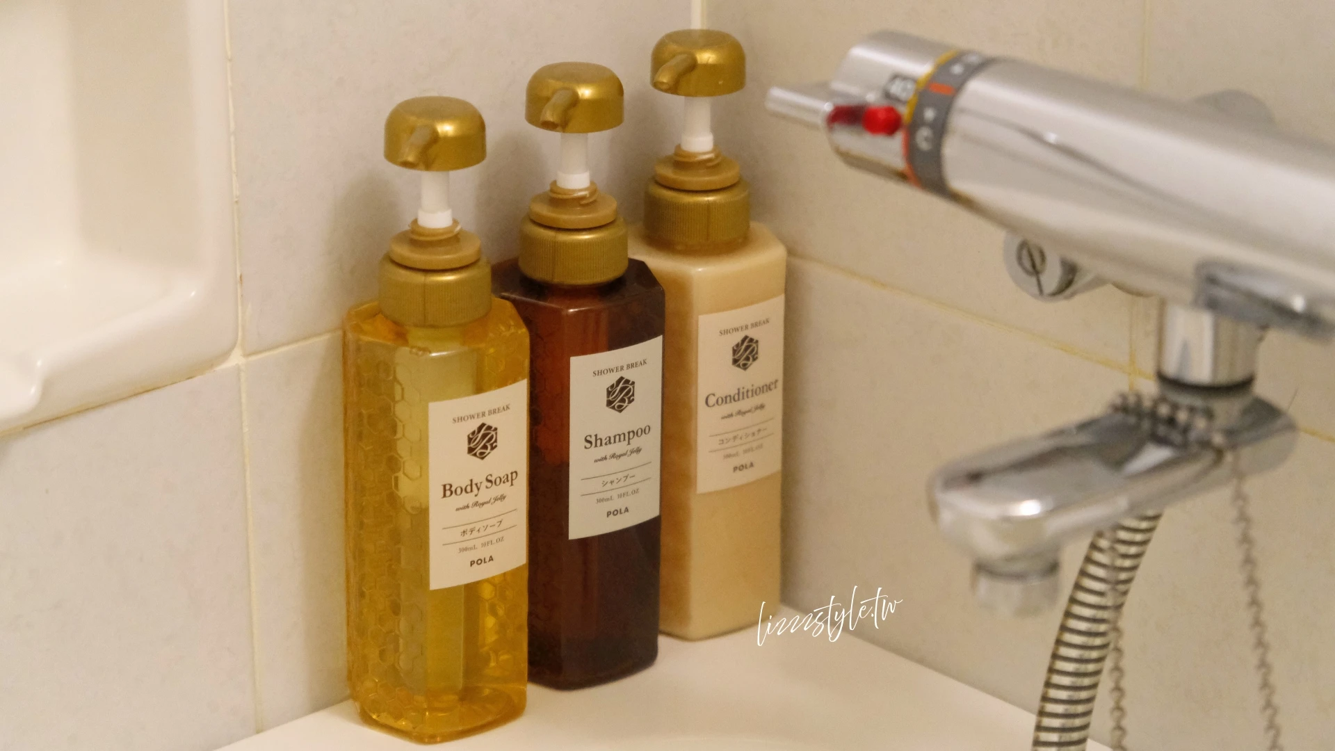 岡山後樂飯店評價好嗎?雙人房實際入住心得開箱,岡山車站步行6分鐘到! - 第17張圖 後樂飯店 雙人床空間、衛浴空間