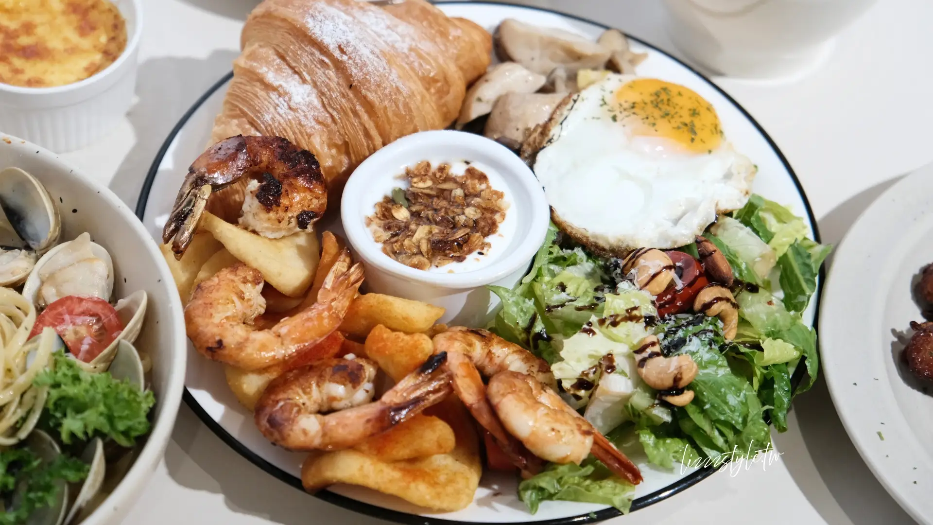 嶼里With You 台中東區必吃排隊早午餐,拼盤真材實料,新菜色介紹! - 第10張圖 嶼里With You 台中東區必吃排隊早午餐,拼盤真材實料,新菜色介紹!