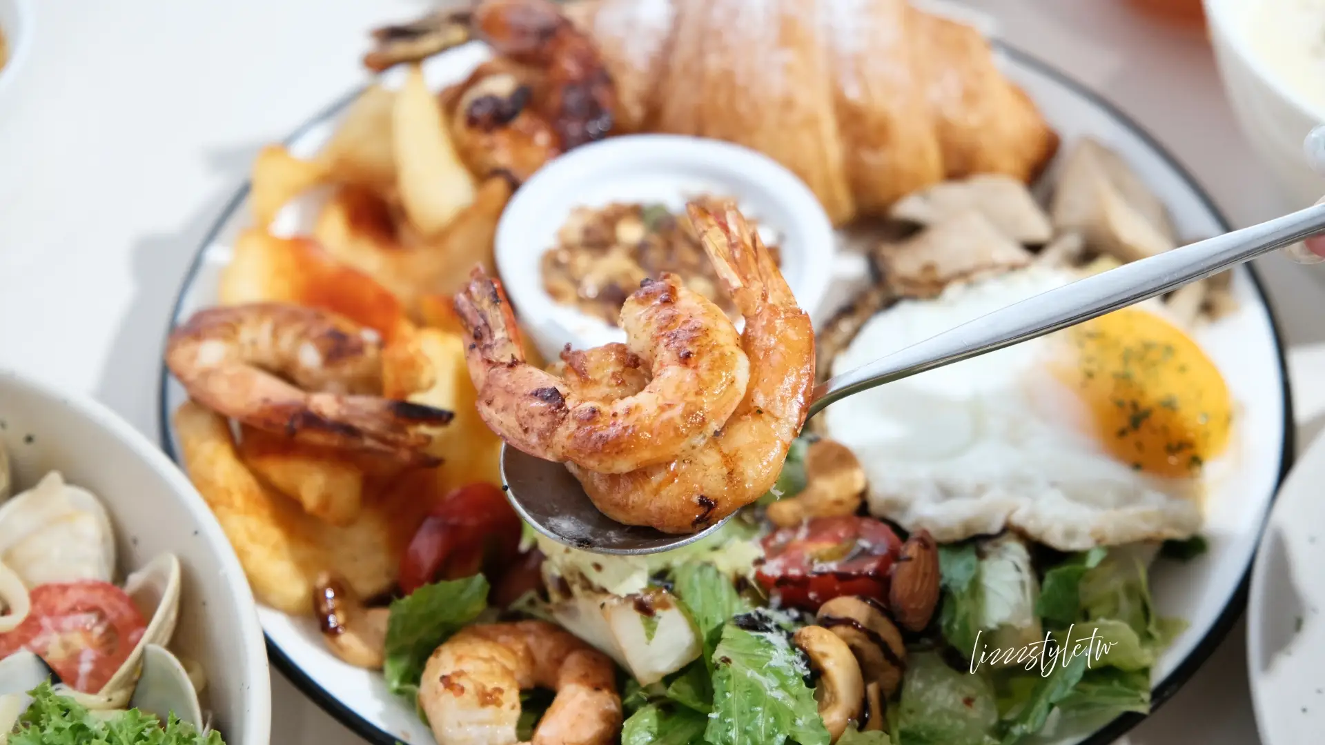 嶼里With You 台中東區必吃排隊早午餐,拼盤真材實料,新菜色介紹! - 第11張圖 嶼里With You 台中東區必吃排隊早午餐,拼盤真材實料,新菜色介紹!