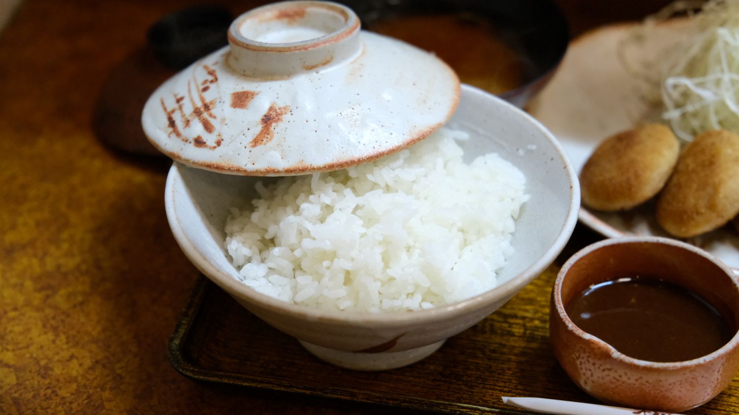 【岡山倉敷美食】梅之木味噌豬排,這家是用烤的多汁橢圓豬排! - 第8張圖