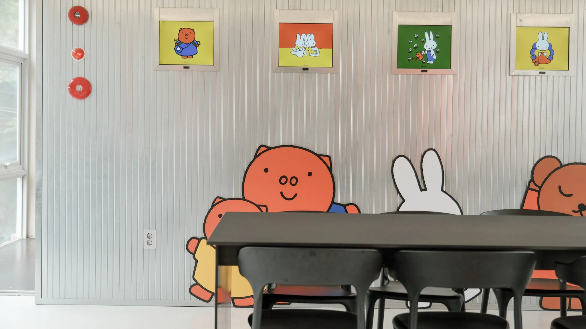 【釜山Miffy Cafe咖啡廳】影島貨櫃屋整棟都是米飛兔。交通+必買紀念品+甜點有什麼? - 第8張圖