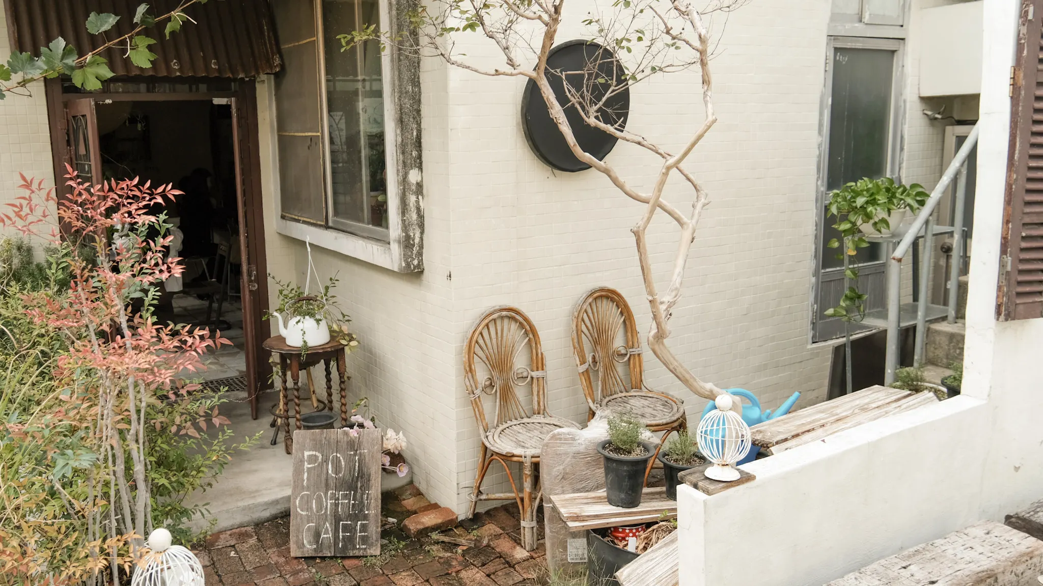 田埔Pot of Busan：復古老宅環境超放鬆好拍，店門口前