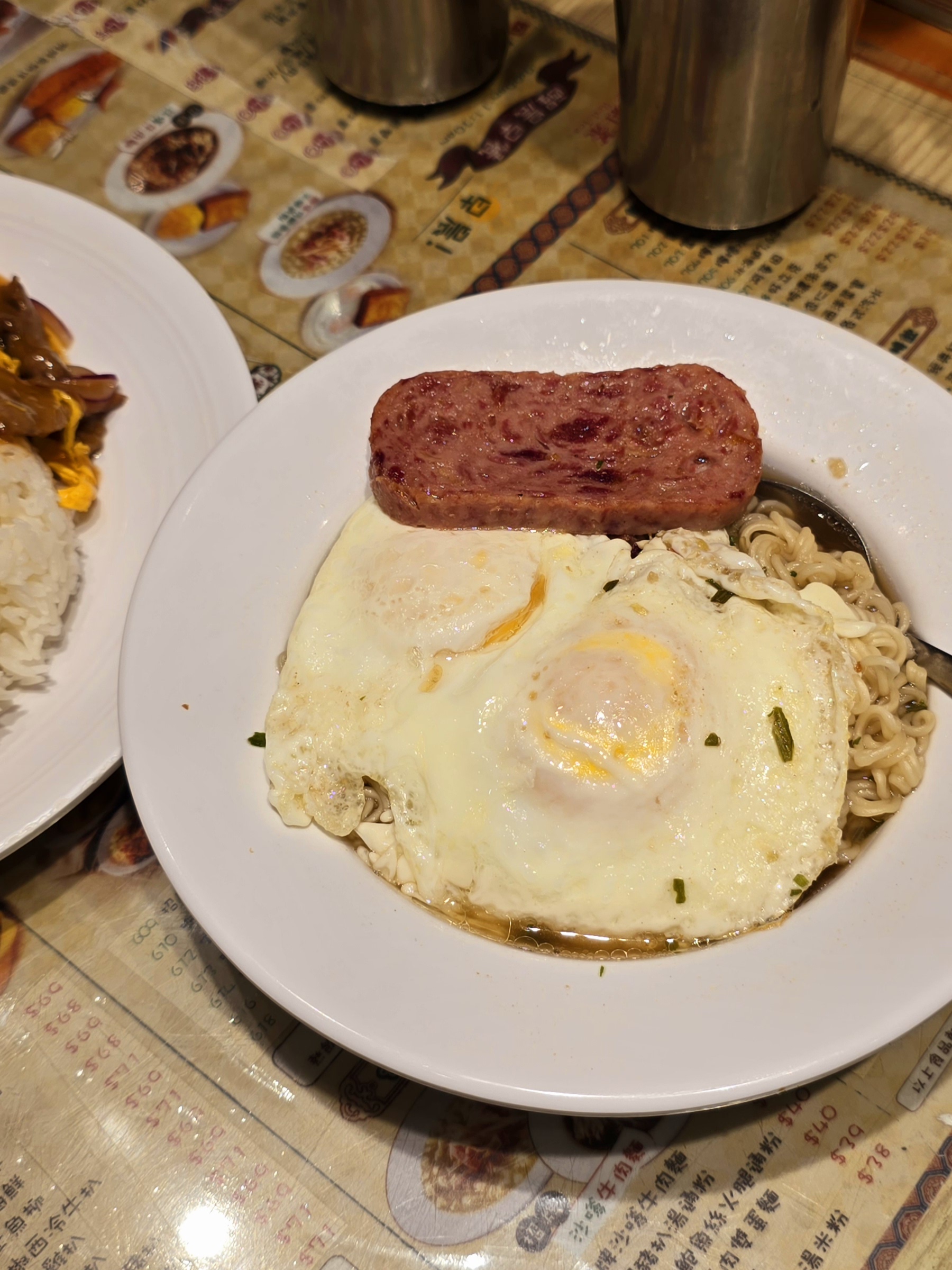【香港紅茶冰室】近期最有人氣的港式茶餐廳，推薦菜色和真實心得!