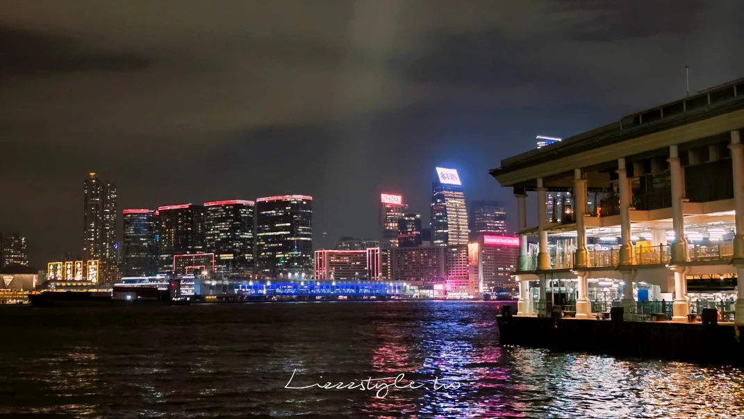 【天星小輪搭乘攻略】一張八達通就可以遊覽維多利亞港，時刻表和路線說明!