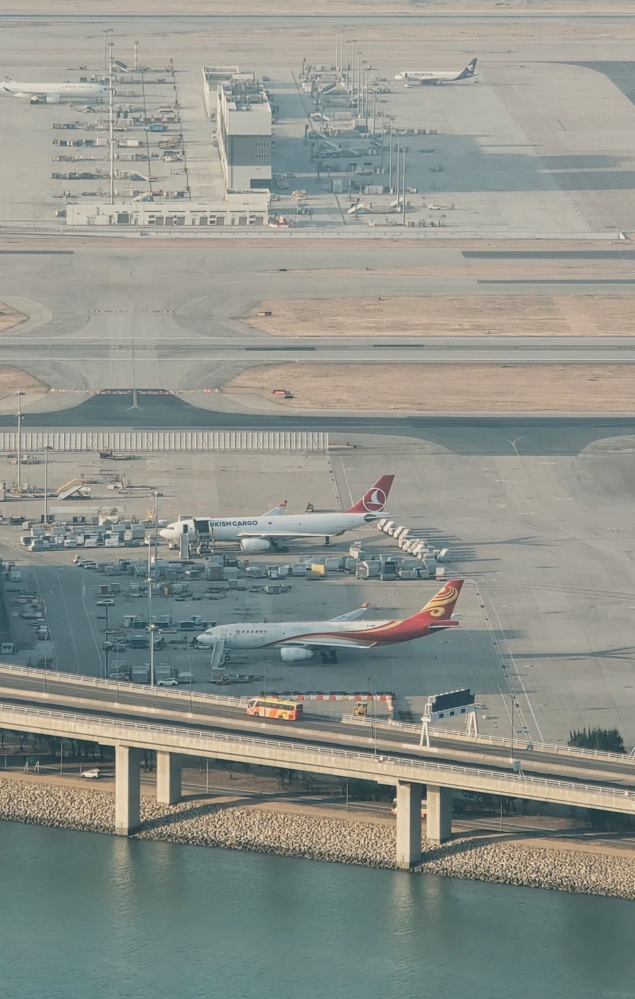 【2026香港昂坪360纜車】排隊＆買優惠門票秘訣＆市集和交通懶人包！