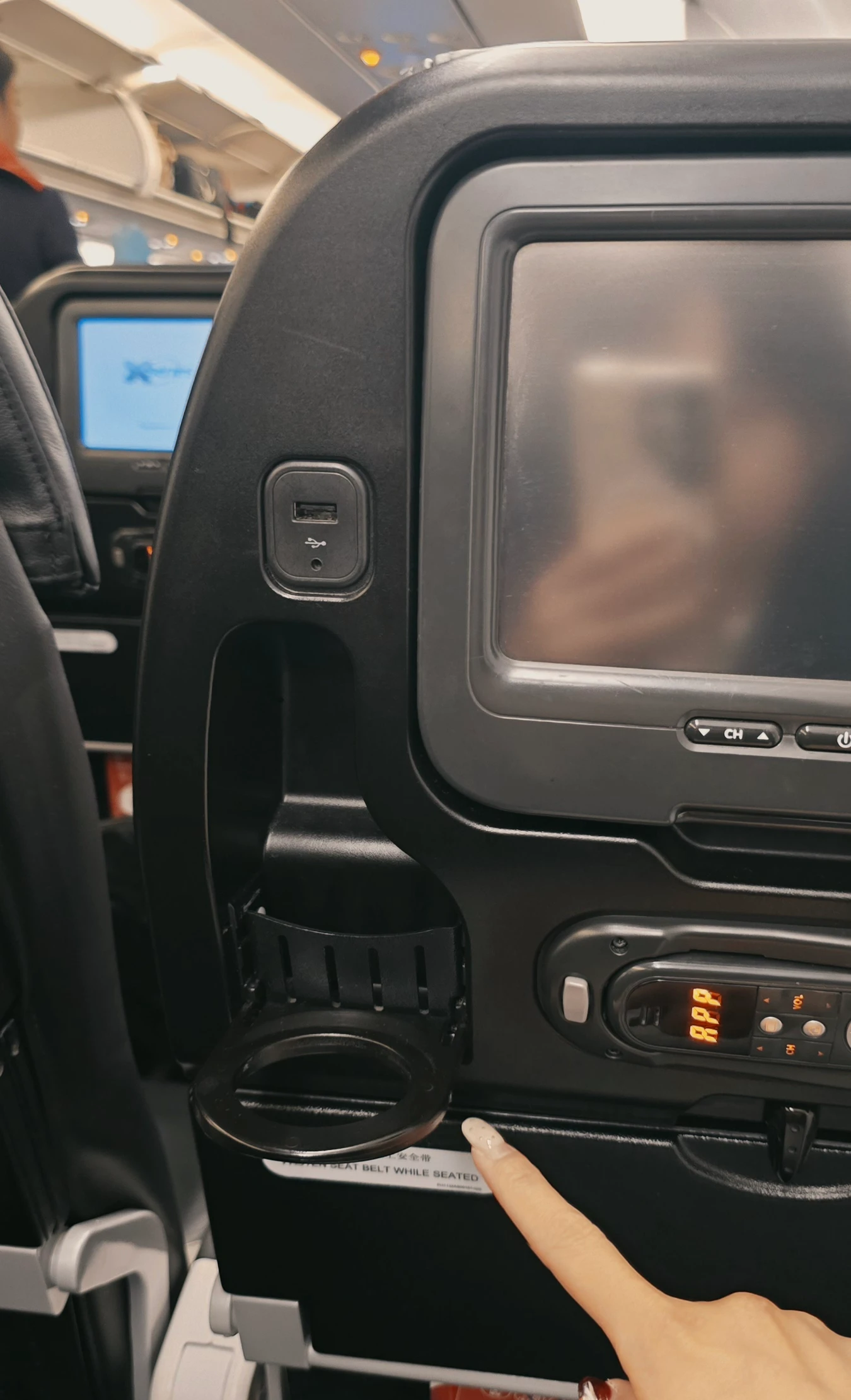 【香港航空】HX253+HX282搭乘評價、機場自助行李托運、KYRA貴賓室體驗! - 第18張圖 【香港航空】HX253+HX282搭乘評價、機場自助行李托運、KYRA貴賓室體驗!