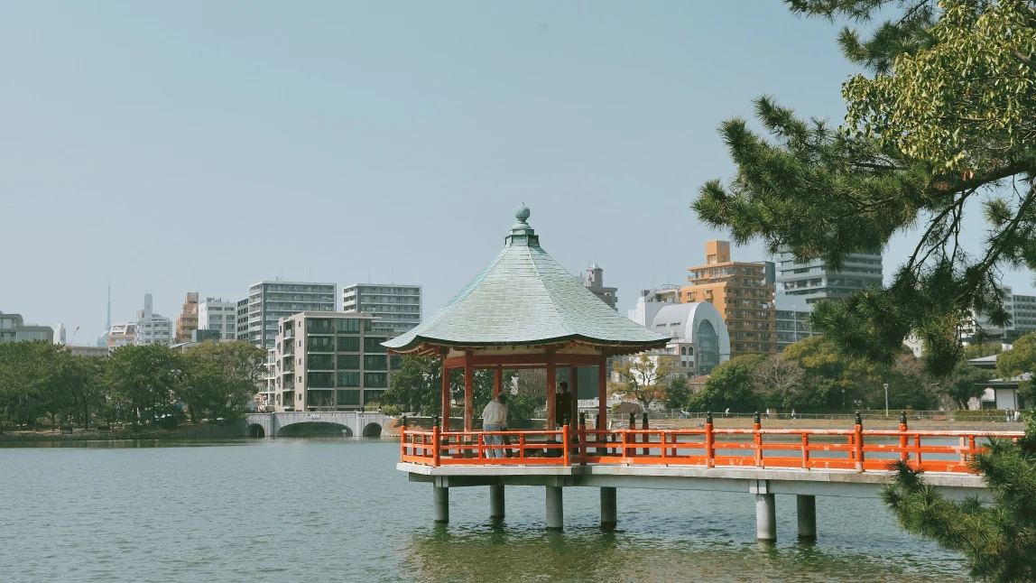 【2026大濠公園散策】福岡市內免費景點，體驗划船、環湖步道與周邊景點（含天鵝船費用/交通）