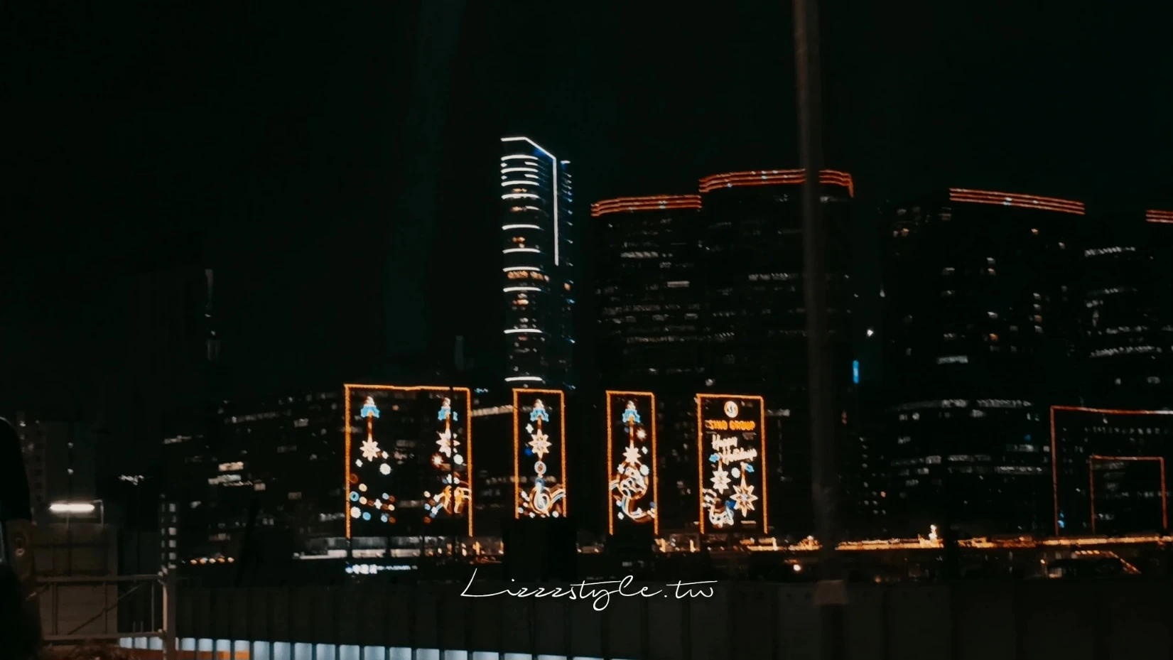 夜晚的維多利亞港風景