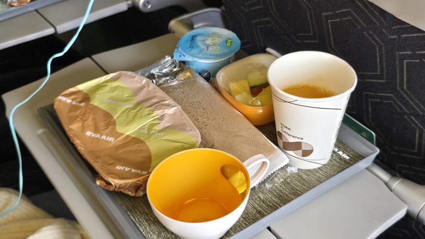 【長榮航空評價】台北飛首爾BR169、BR170紀錄,優惠機票怎麼買?飛機餐好吃嗎? - 第11張圖 【長榮航空評價】台北飛首爾BR169、BR170紀錄,優惠機票怎麼買?飛機餐好吃嗎?