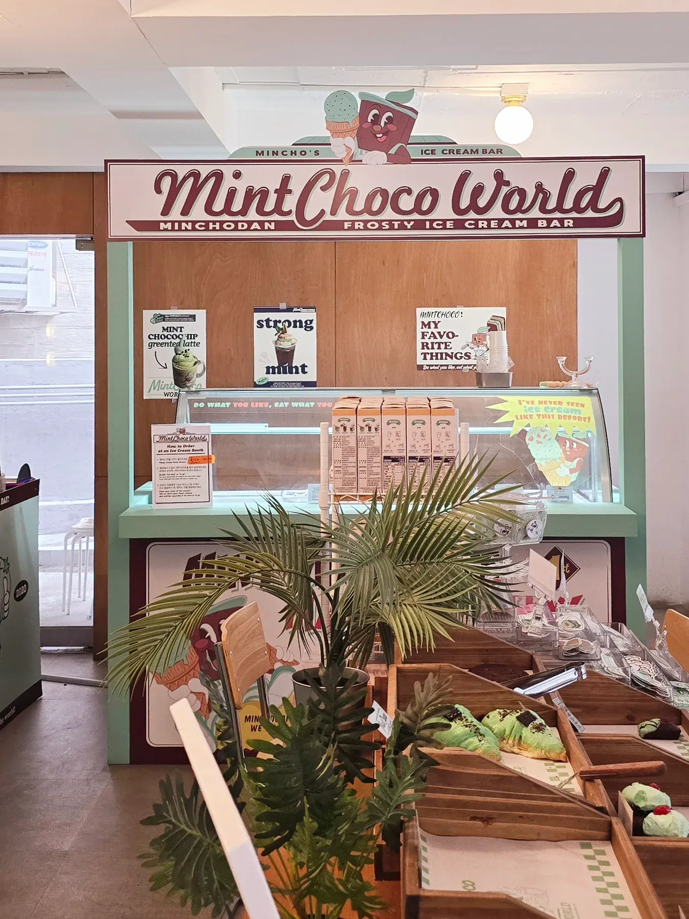 首爾延南洞咖啡廳》MintChoco World整間店全部都是薄荷巧克力!菜單&推薦甜點分享 - 第7張圖 首爾延南洞咖啡廳》MintChoco World整間店全部都是薄荷巧克力!菜單&推薦甜點分享