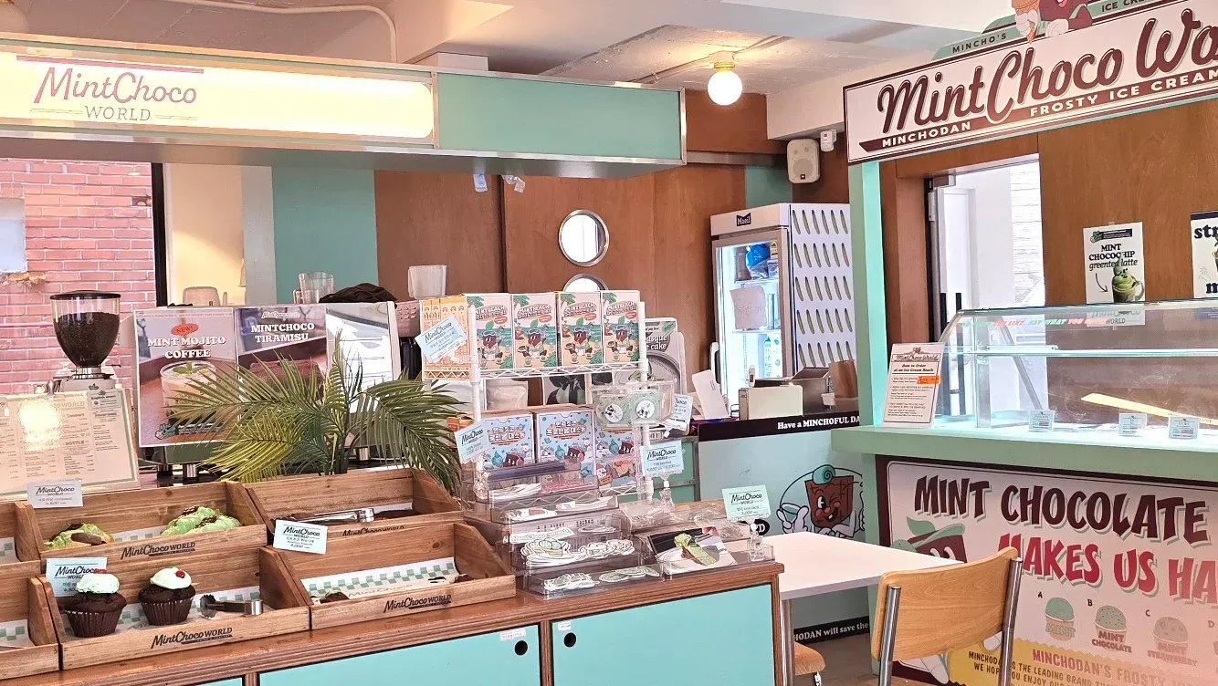 首爾延南洞咖啡廳》MintChoco World整間店全部都是薄荷巧克力!菜單&推薦甜點分享 - 第8張圖 首爾延南洞咖啡廳》MintChoco World整間店全部都是薄荷巧克力!菜單&推薦甜點分享