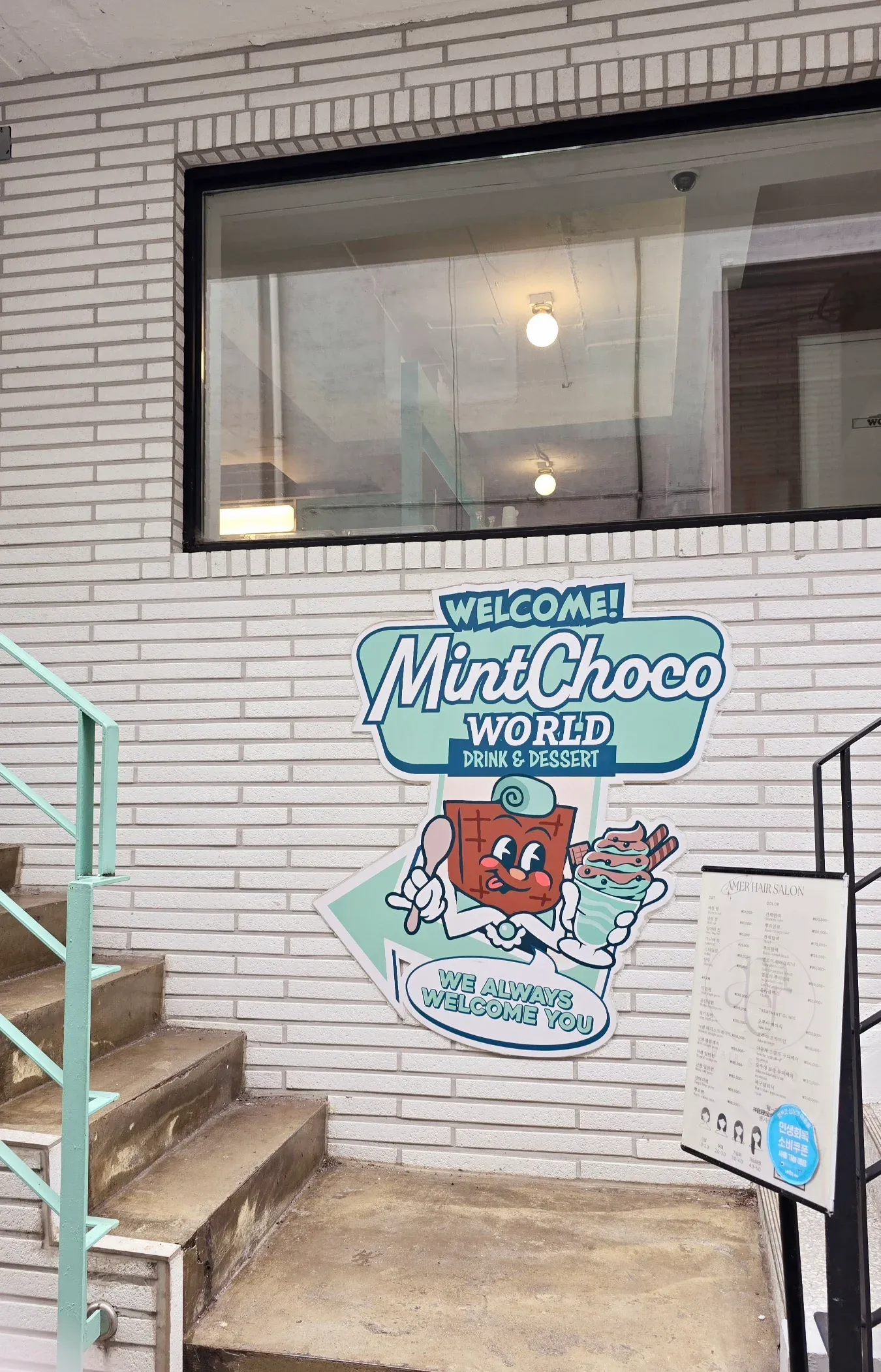 首爾延南洞咖啡廳》MintChoco World整間店全部都是薄荷巧克力!菜單&推薦甜點分享 - 第5張圖 首爾延南洞咖啡廳》MintChoco World整間店全部都是薄荷巧克力!菜單&推薦甜點分享