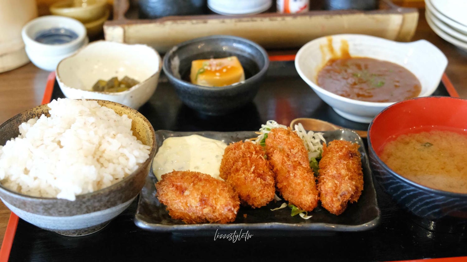 不到千元日幣的廣島牡蠣「廣島牡蠣處 大眾酒場Baketsu」立町店！