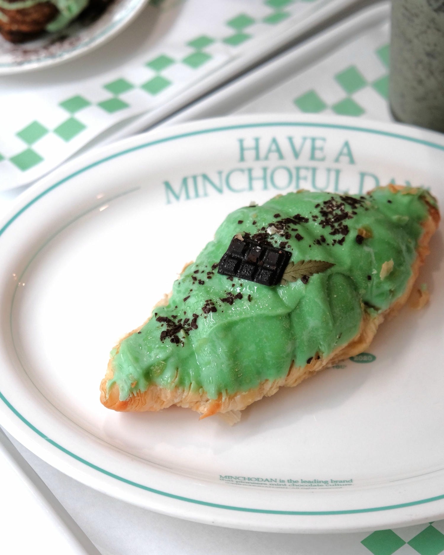 首爾延南洞咖啡廳》MintChoco World整間店全部都是薄荷巧克力!菜單&推薦甜點分享 - 第17張圖 首爾延南洞咖啡廳》MintChoco World整間店全部都是薄荷巧克力!菜單&推薦甜點分享