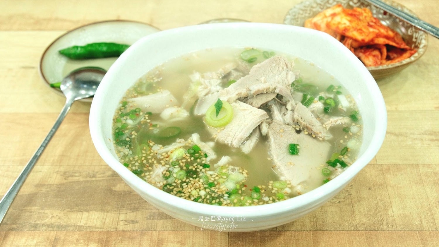濟州島偶來麵館》道地清甜豬肉湯麵,SEVENTEEN金珉奎、徐明浩也來吃過! - 第5張圖 濟州島偶來麵館》道地清甜豬肉湯麵,SEVENTEEN金珉奎、徐明浩也來吃過!