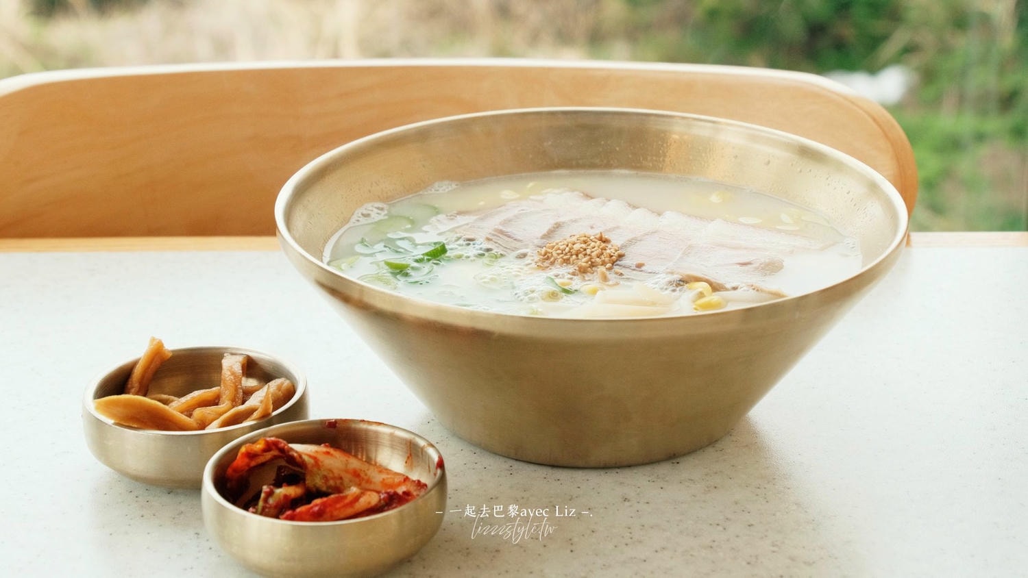 濟州涯月美食漢潭麵館》看海吃豬肉湯麵！還有麻辣麵、血腸等多樣菜色選擇