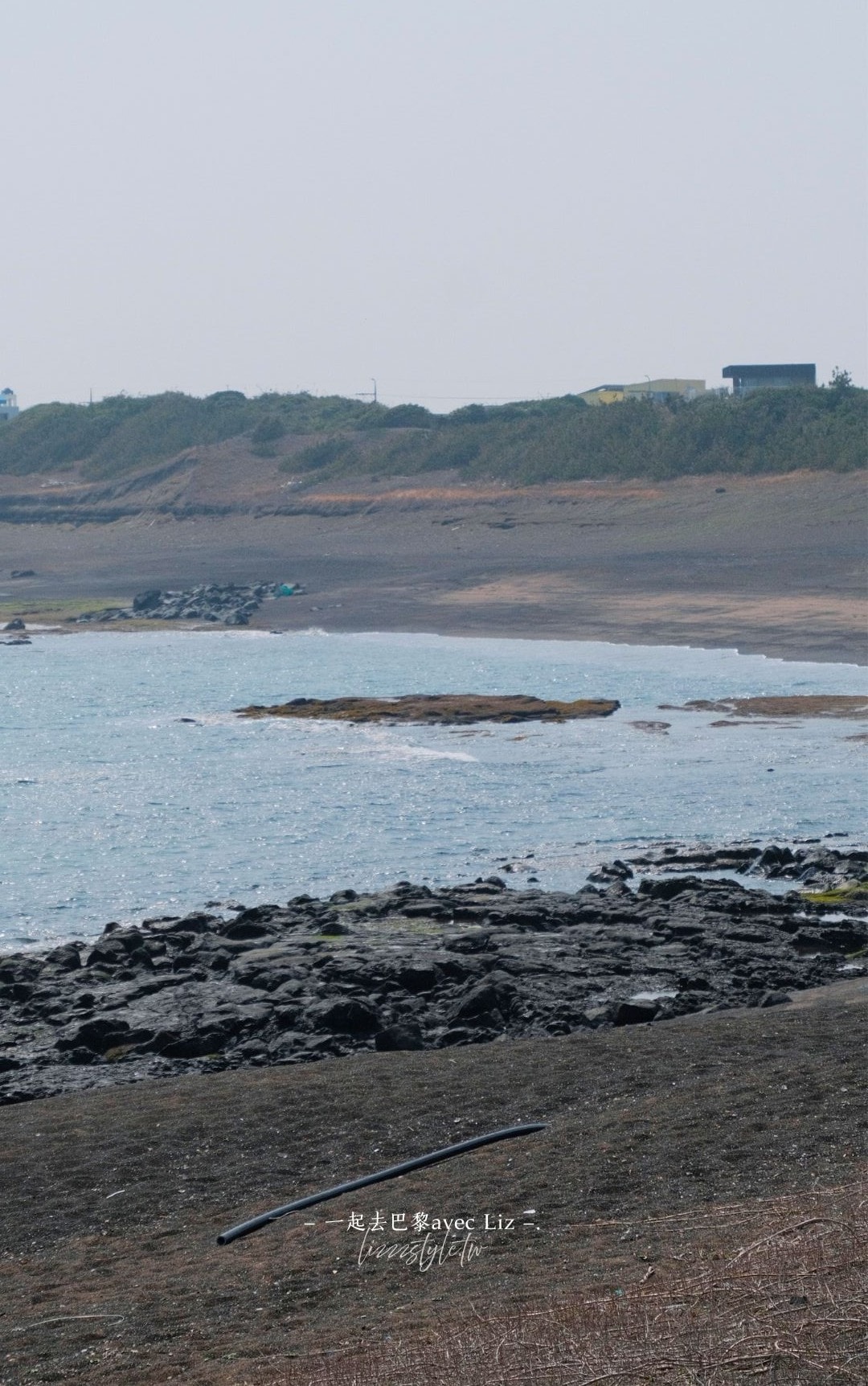西歸浦龍頭海岸》濟州島一年只開放100多天的限定景點，壯麗峭壁值得一看!