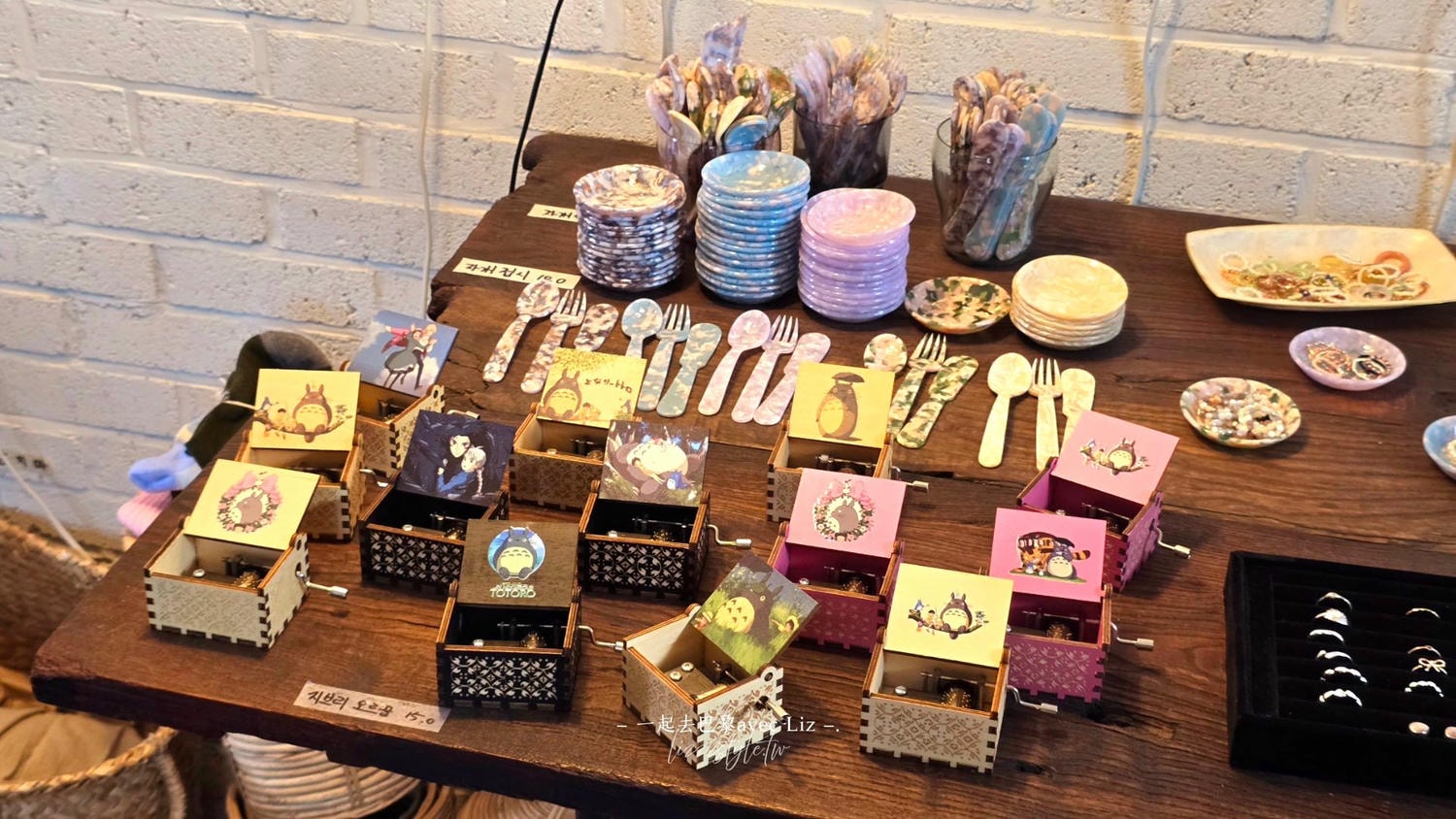 濟州島人氣甜點House Rec Store，海邊附近的蛋塔小店，流心玉米蛋塔！