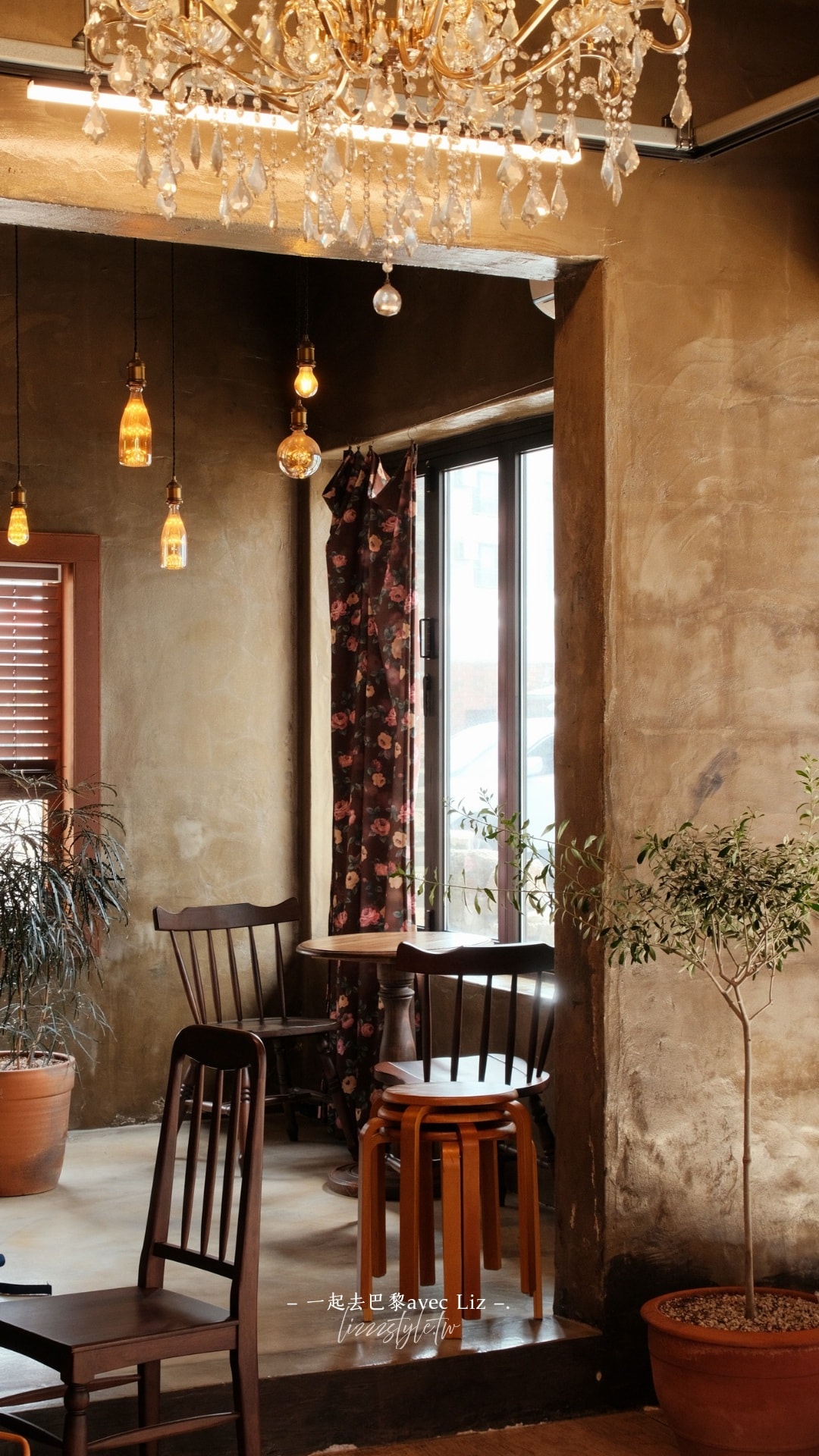 濟州島城山日出峰美食》cafe성산해나，城山知名的蛋塔店、內用環境文藝又復古好拍！