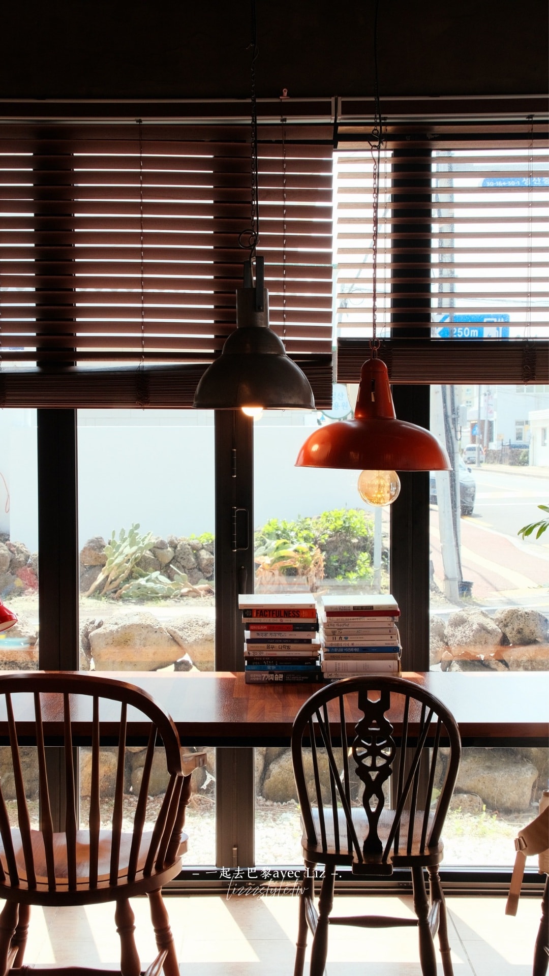 濟州島城山日出峰美食》cafe성산해나，城山知名的蛋塔店、內用環境文藝又復古好拍！